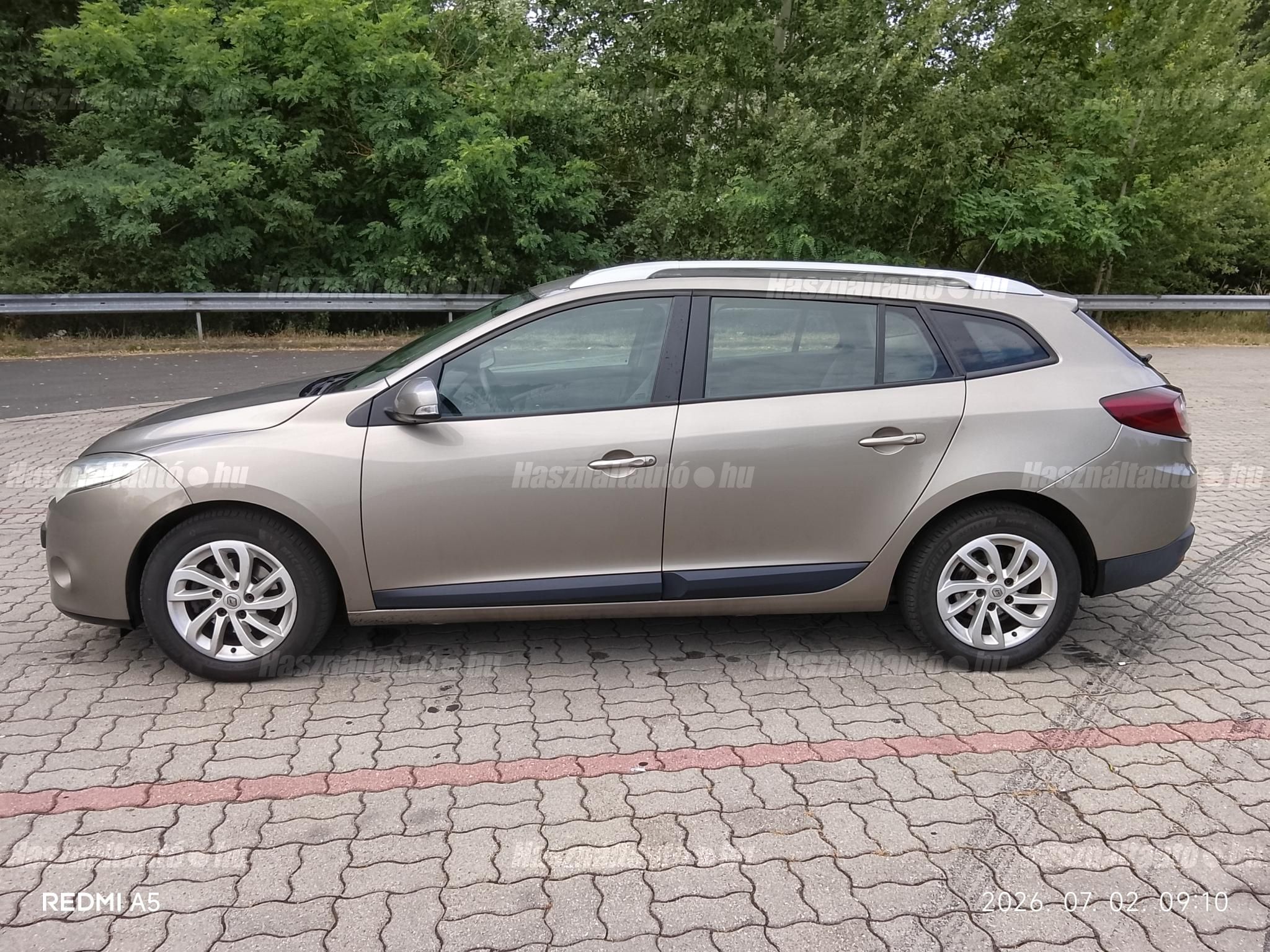 RENAULT MEGANE 2010/5 - 1