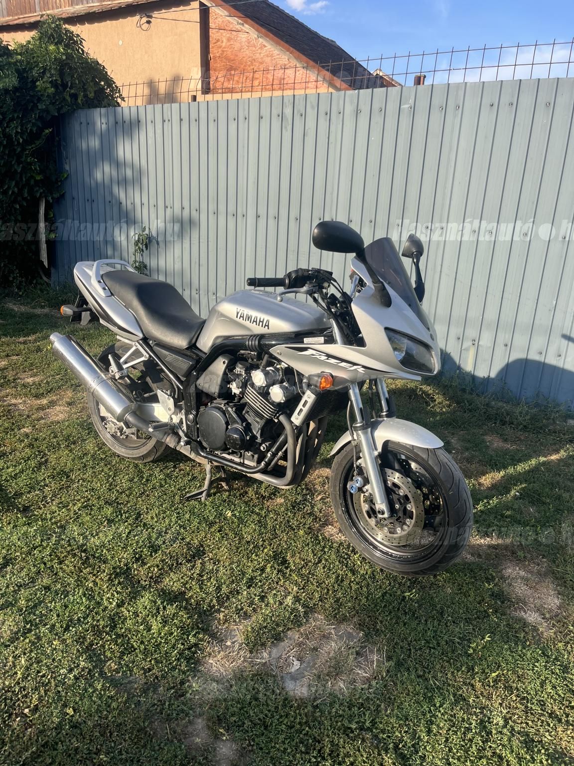 YAMAHA FZ1 (FAZER) 2002/4 - 1