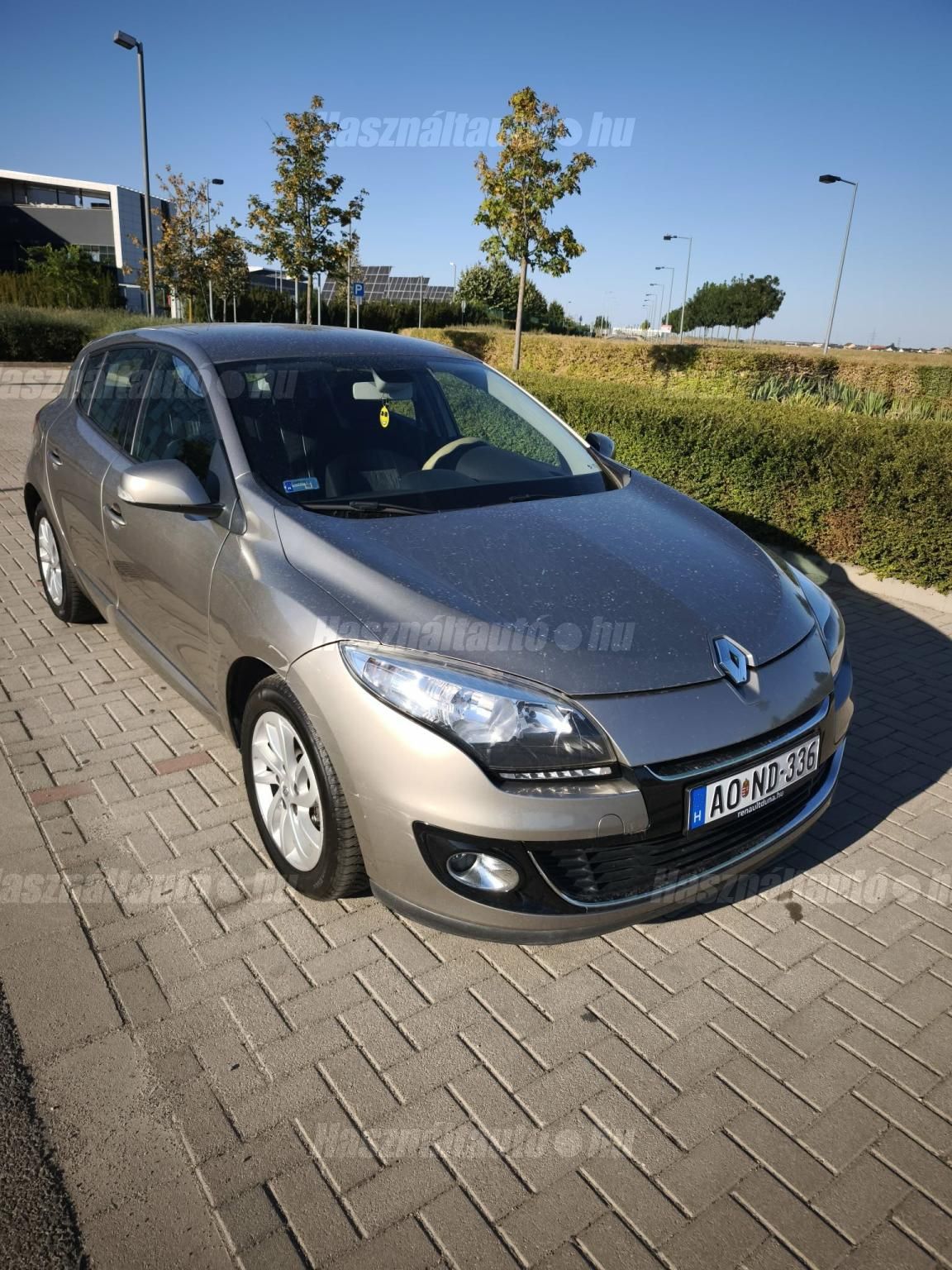 RENAULT MEGANE 2012/8 - 1