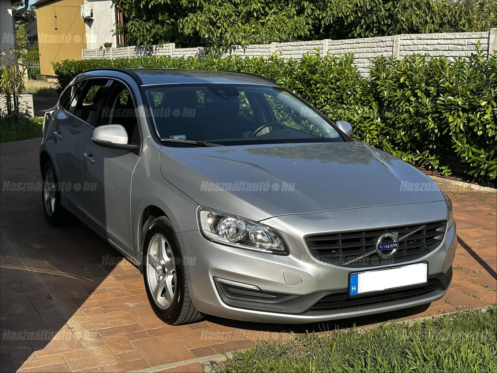 VOLVO V60 2016/1 - 1