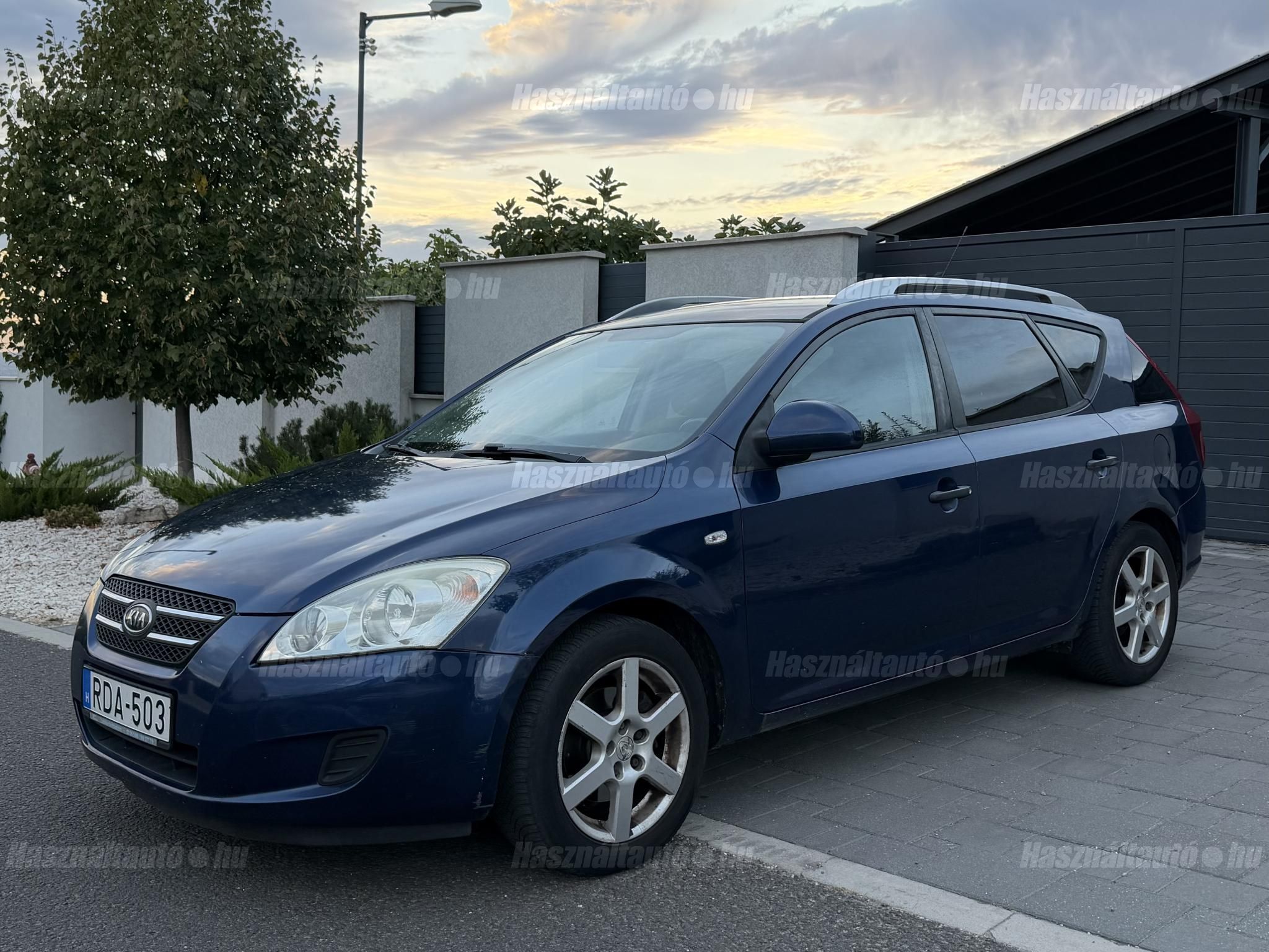KIA CEE'D 2009 - 1