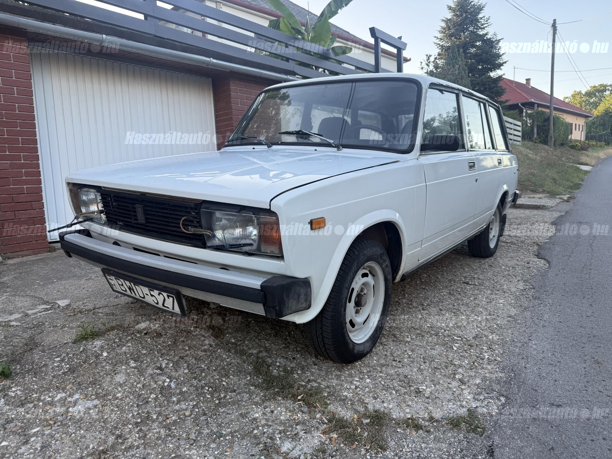 LADA 2104 1989/12 - 1