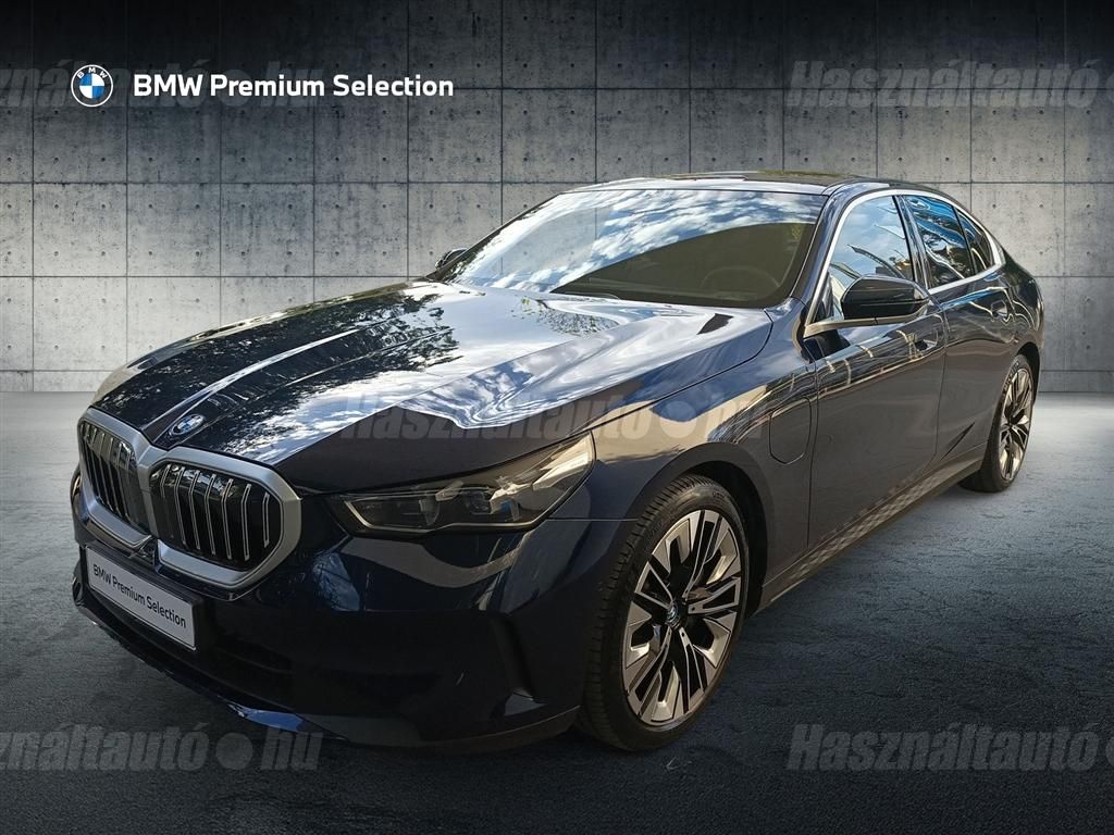 BMW 550 2023/12 - 1