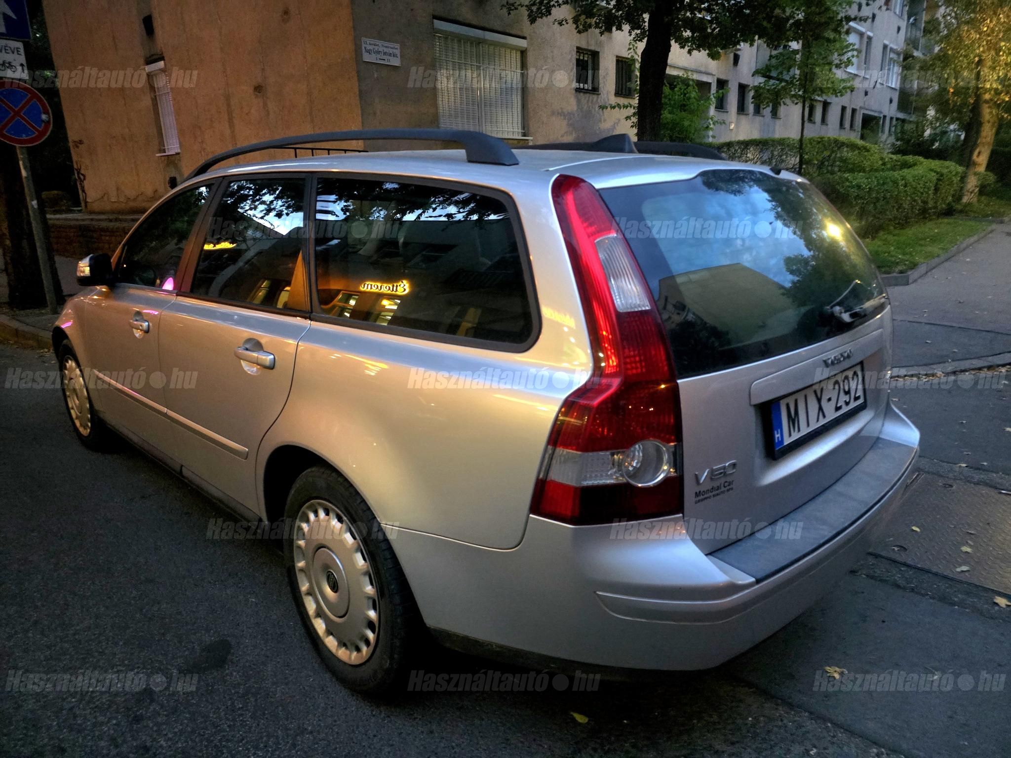 VOLVO V50 2008 - 1