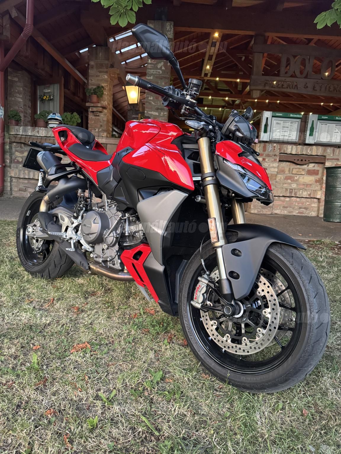 DUCATI STREETFIGHTER 2025/6 - 1