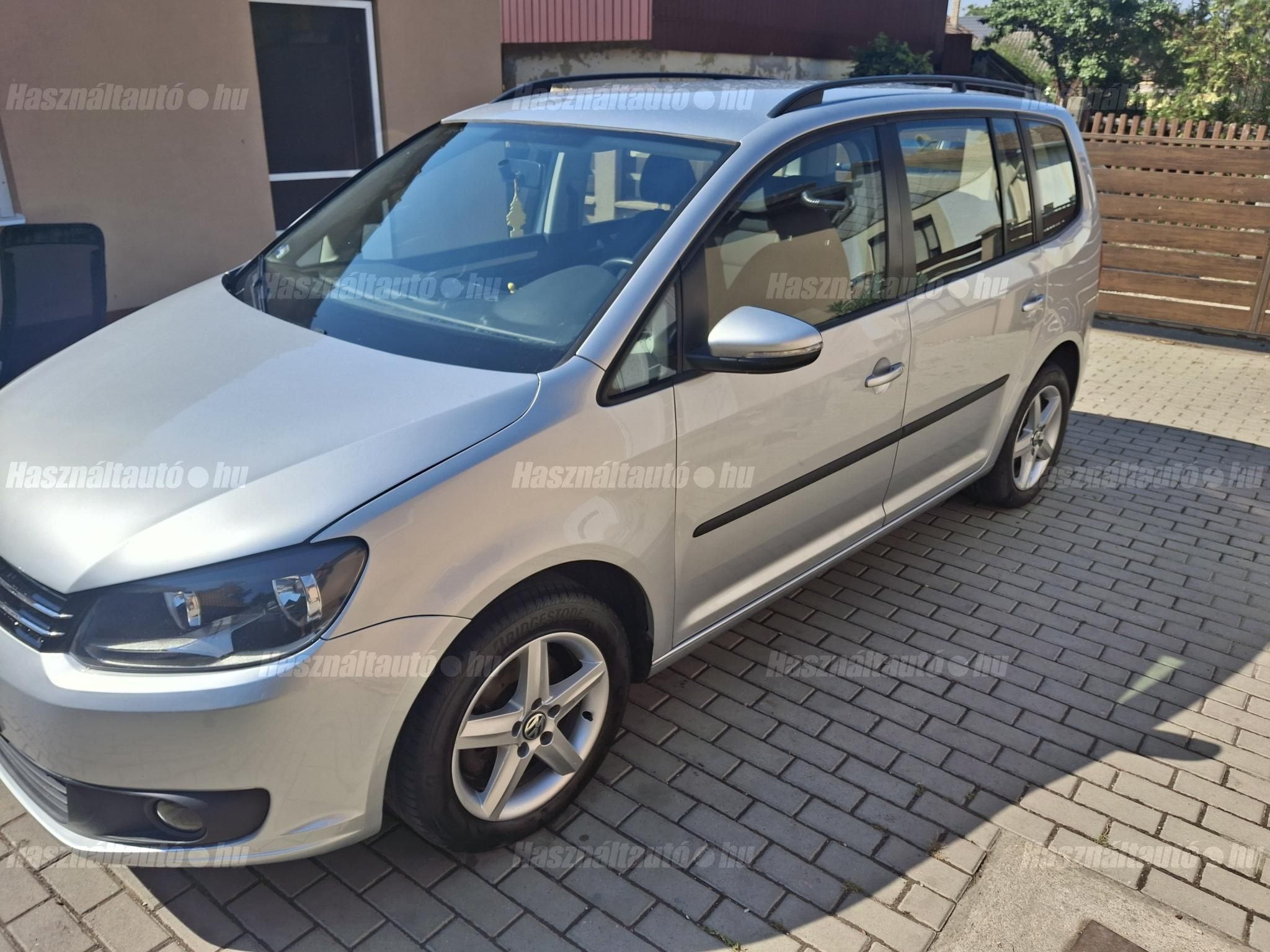 VOLKSWAGEN TOURAN 2015 - 1