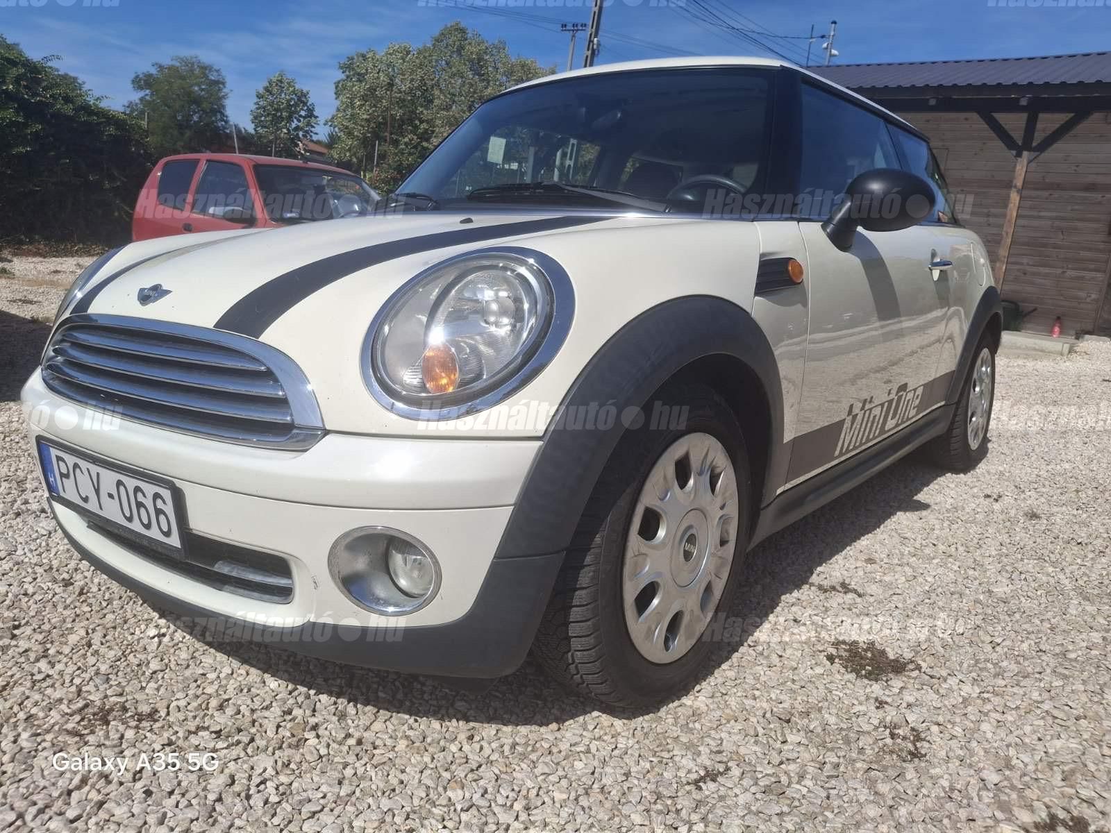 MINI MINI ONE 2009/3 - 1