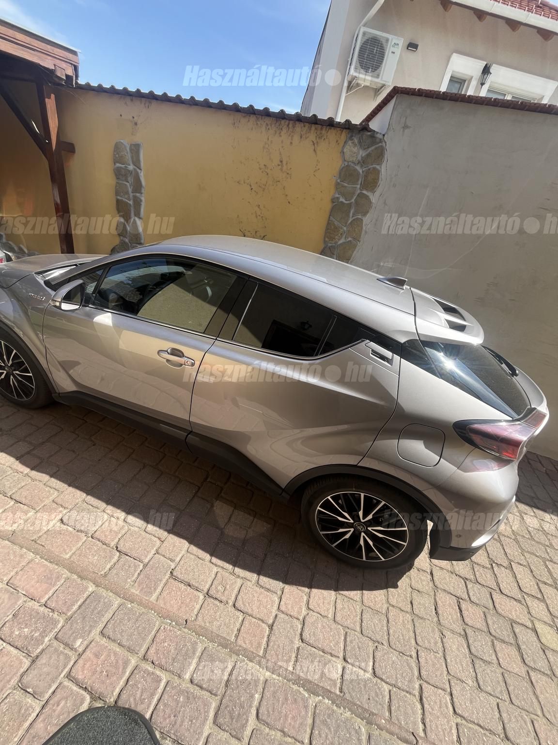 TOYOTA C-HR 2019/8 - 1