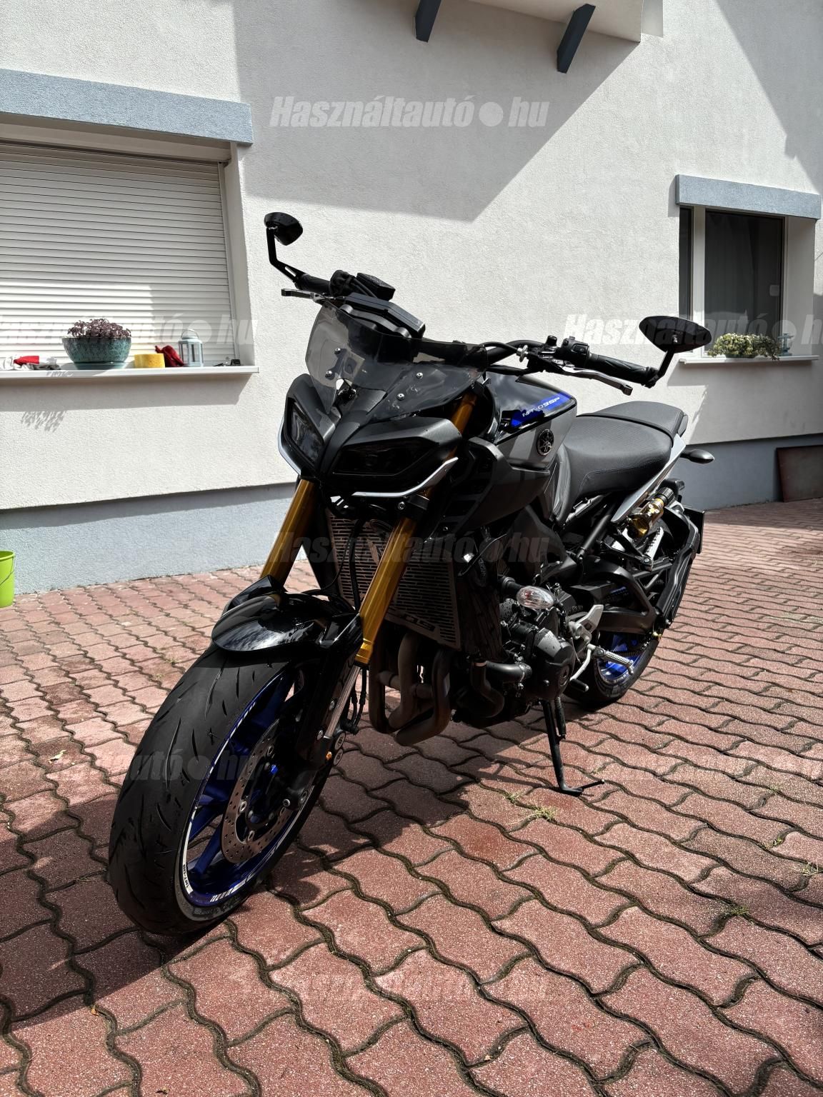 YAMAHA MT-09 2019 - 1
