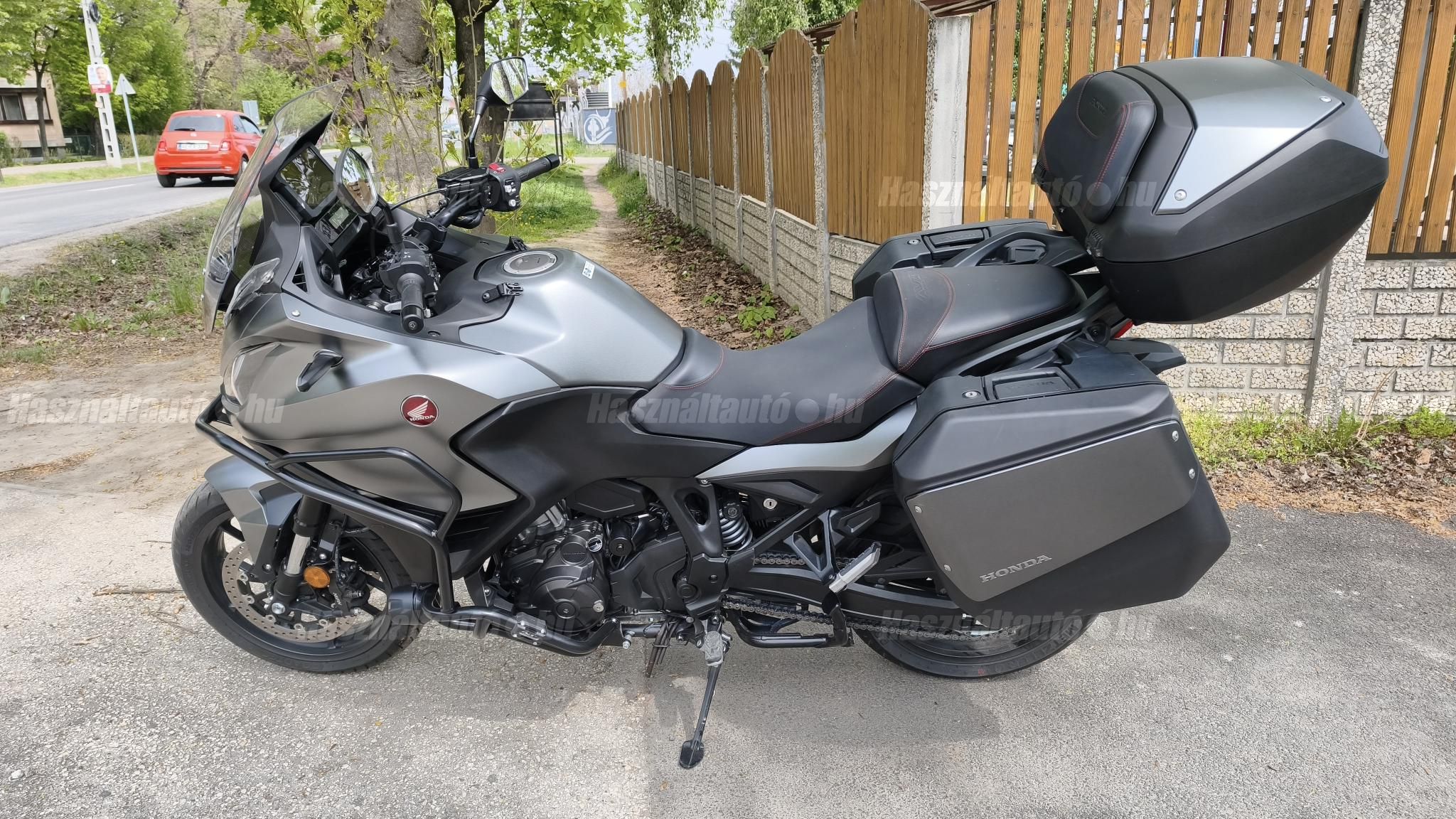 HONDA NT 1100 D 2024 - 1
