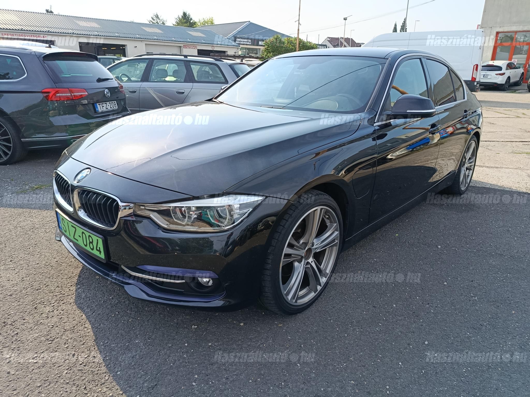 BMW 330 2016/6 - 1