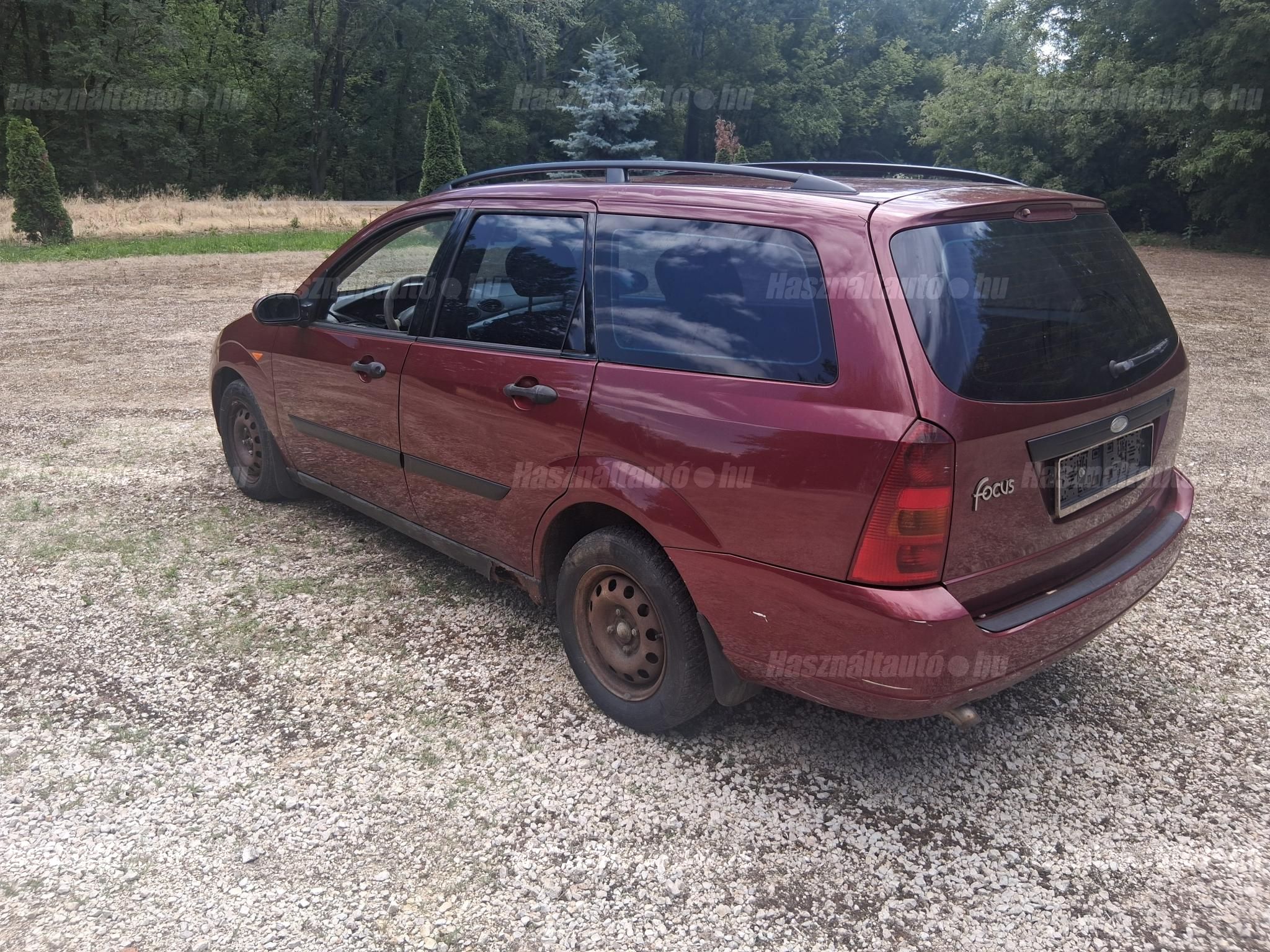 FORD FOCUS 2000/6 - 1