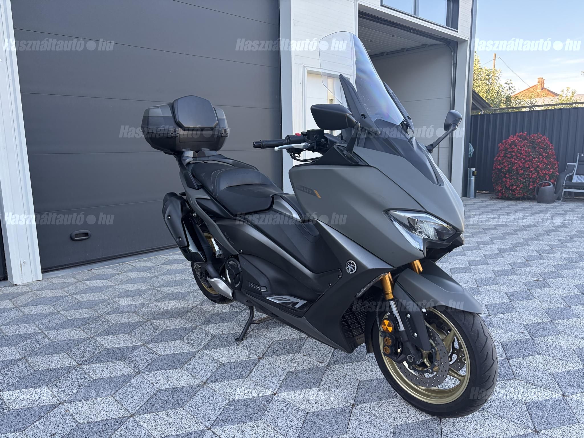 YAMAHA TMAX 2020/8 - 1