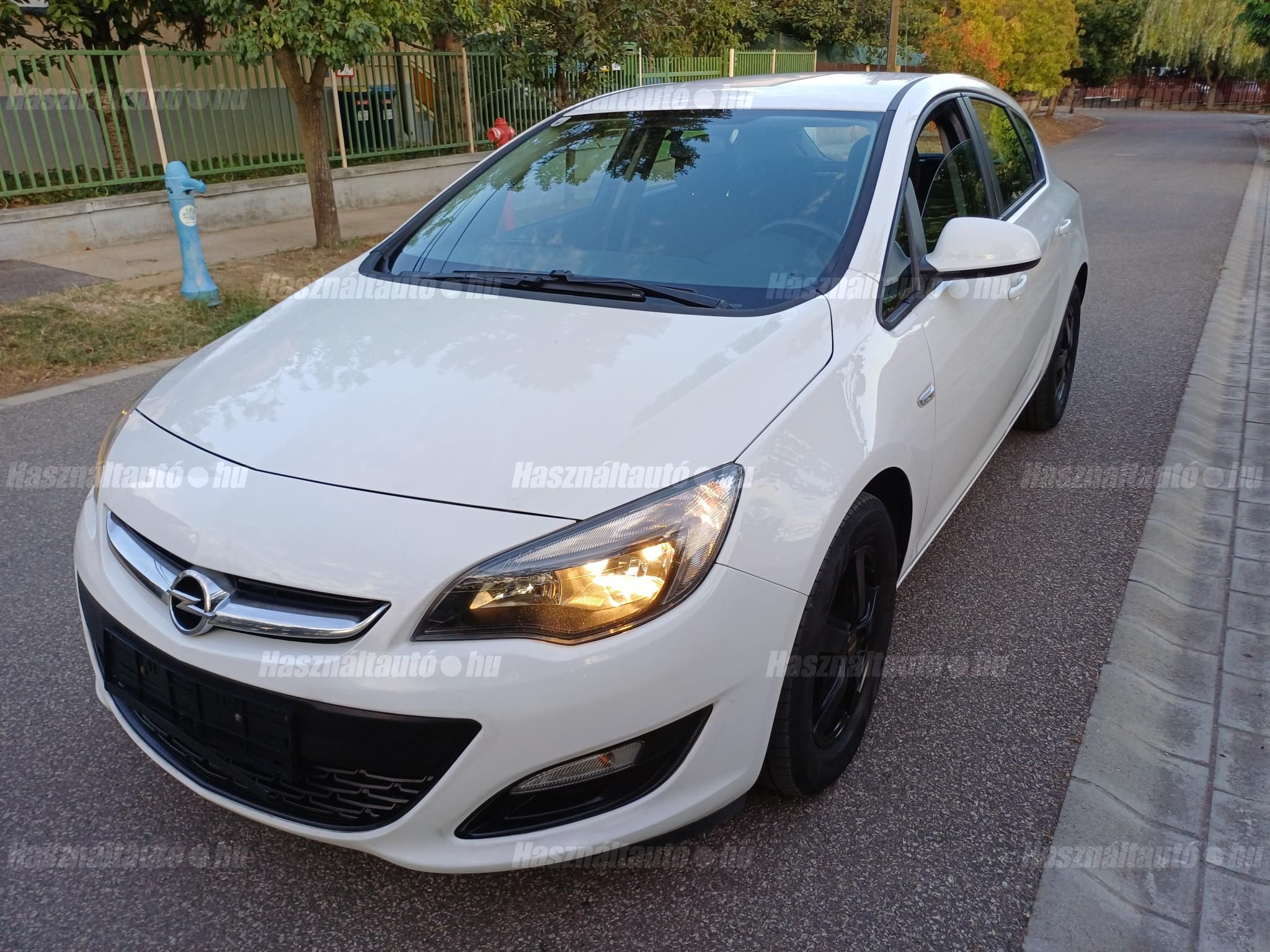 OPEL ASTRA J 2015/1 - 1