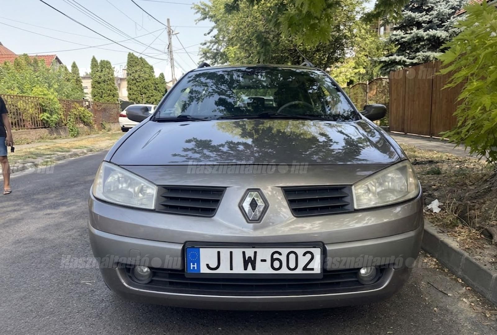 RENAULT MEGANE 2004/6 - 1