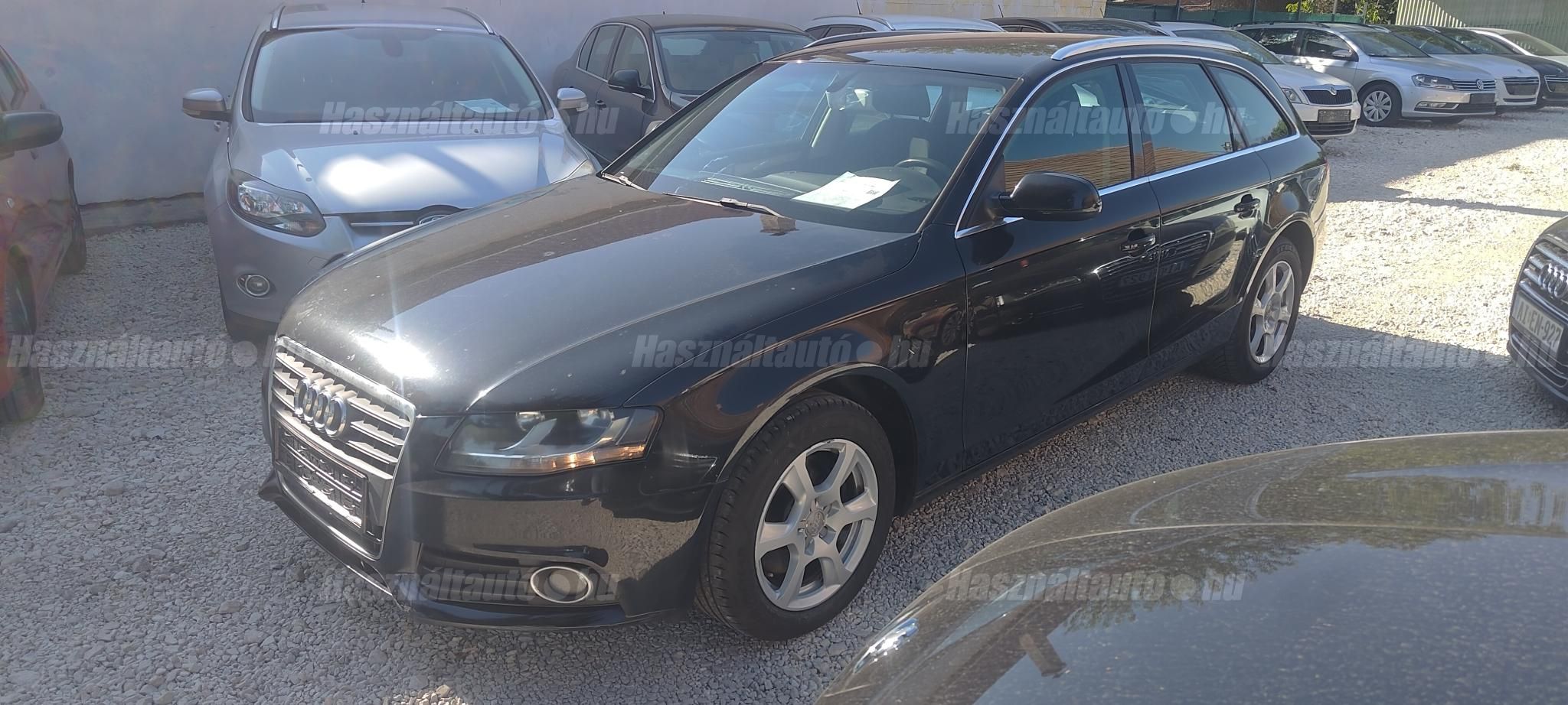 AUDI A4 2010/6 - 1