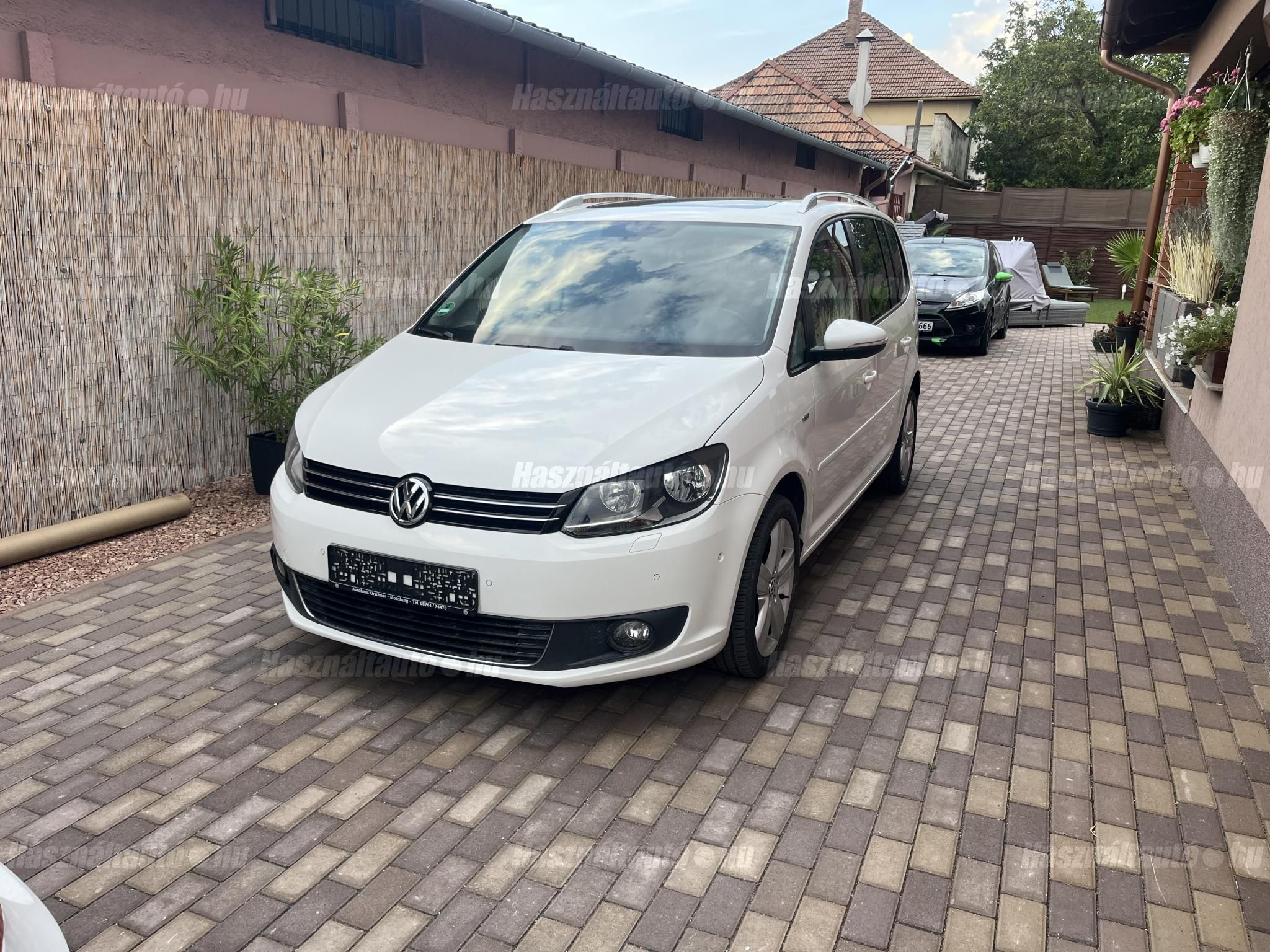 VOLKSWAGEN TOURAN 2013/7 - 1