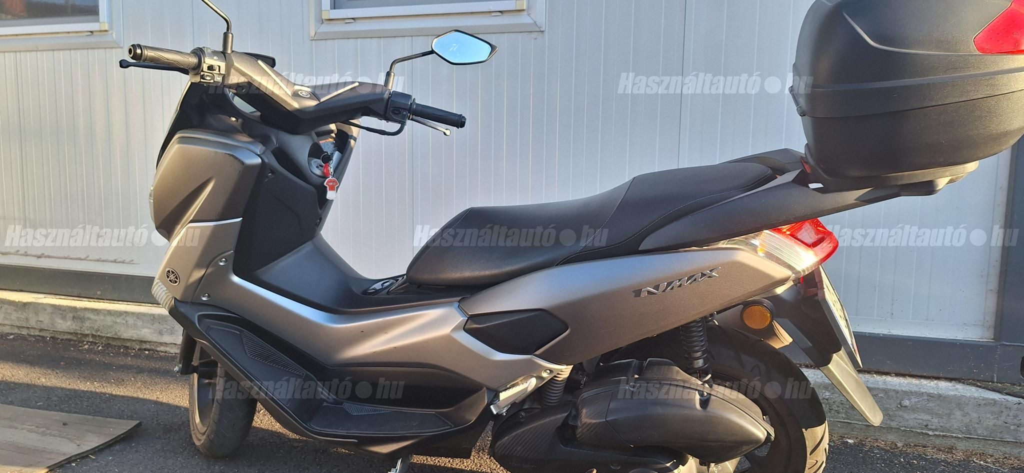 YAMAHA NMAX 2017 - 1