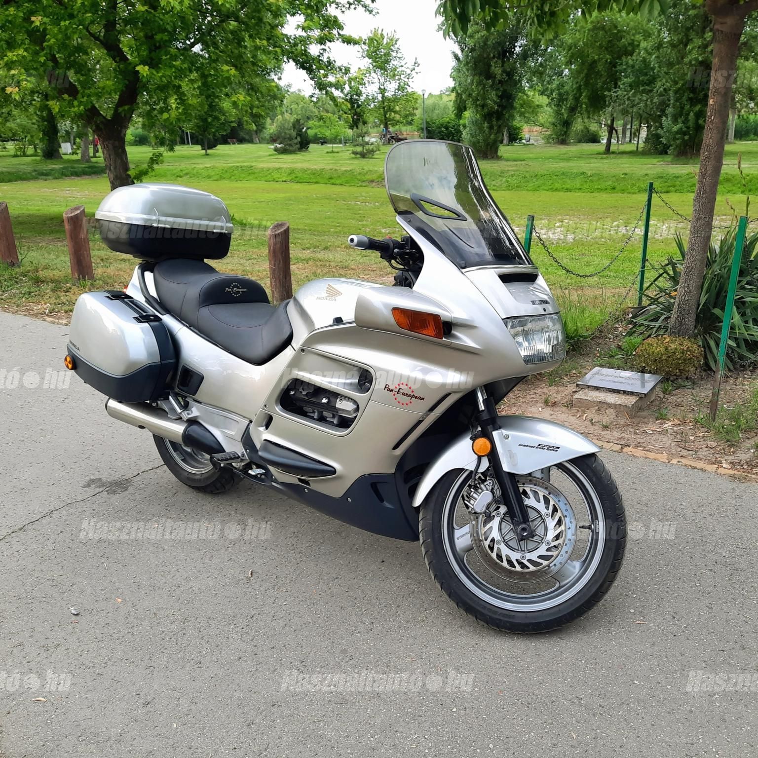 HONDA ST 1100 PAN EUROPEAN 1990/8 - 1