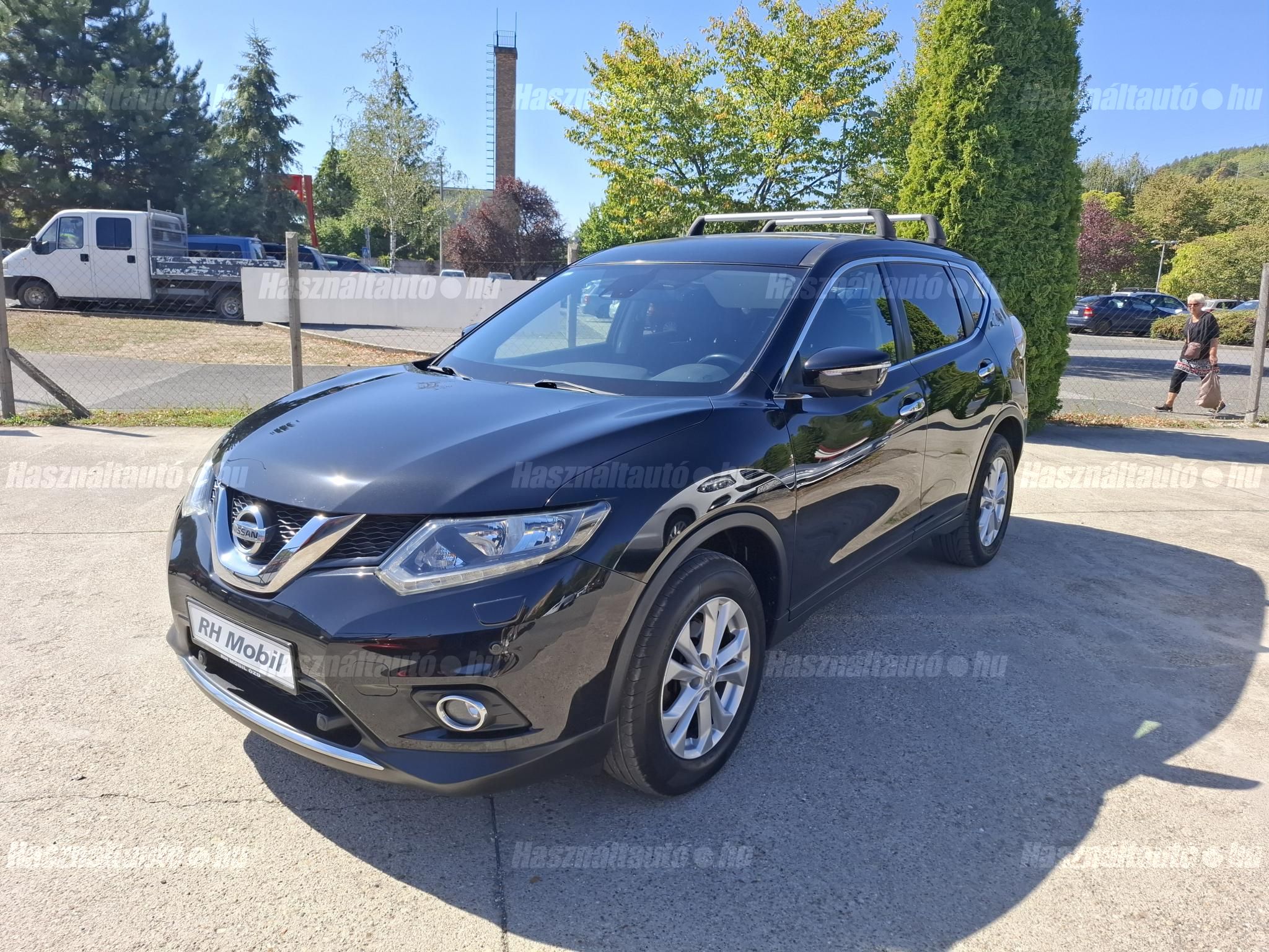 NISSAN X-TRAIL 2016/8 - 1