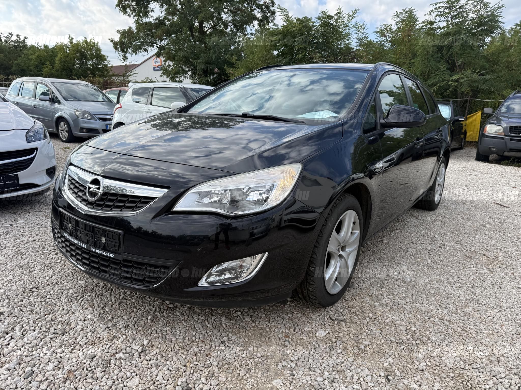 OPEL ASTRA J 2011/6 - 1