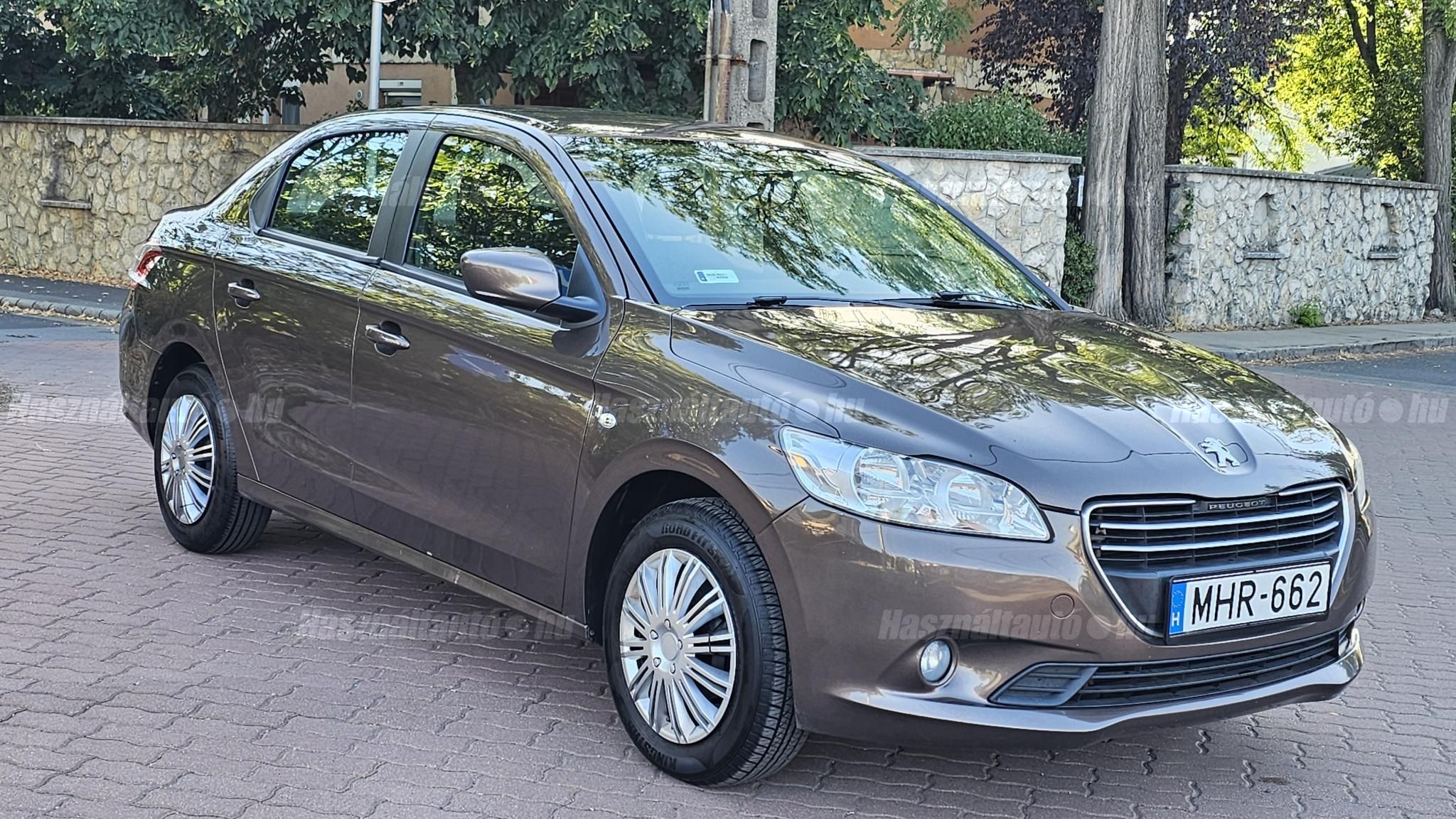 PEUGEOT 301 2012/12 - 1