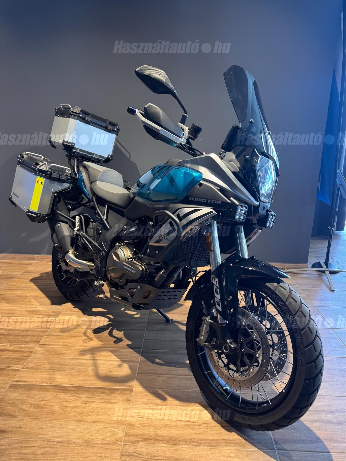 QJMOTOR SRT 600 SX 2025/9 - 1
