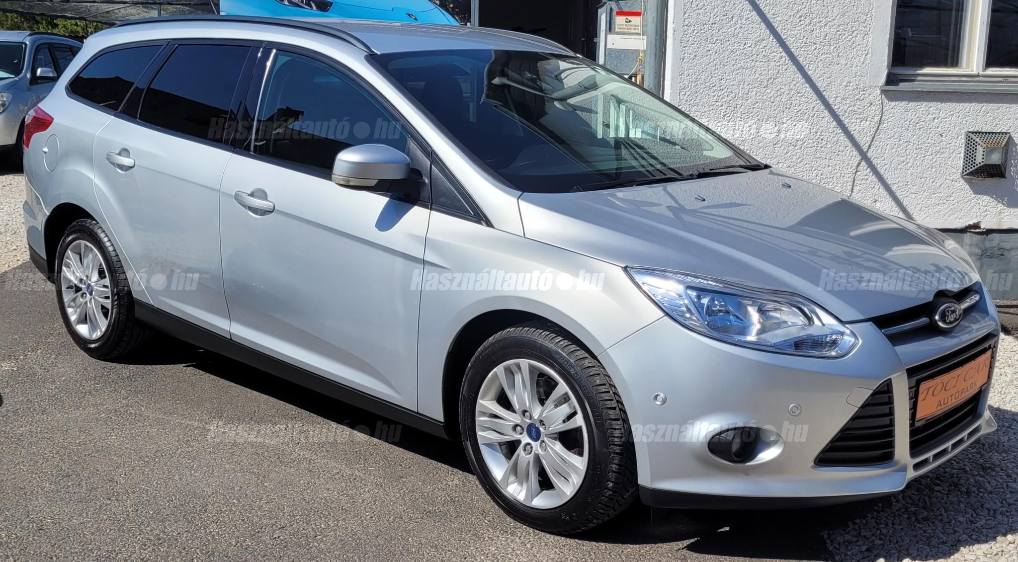 FORD FOCUS 2012/6 - 1