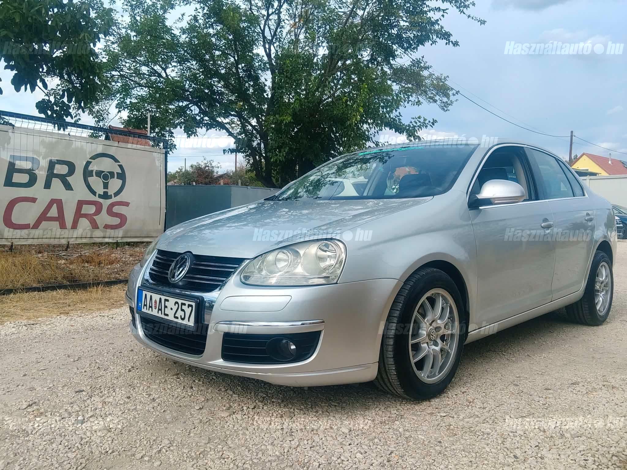 VOLKSWAGEN JETTA 2006/8 - 1