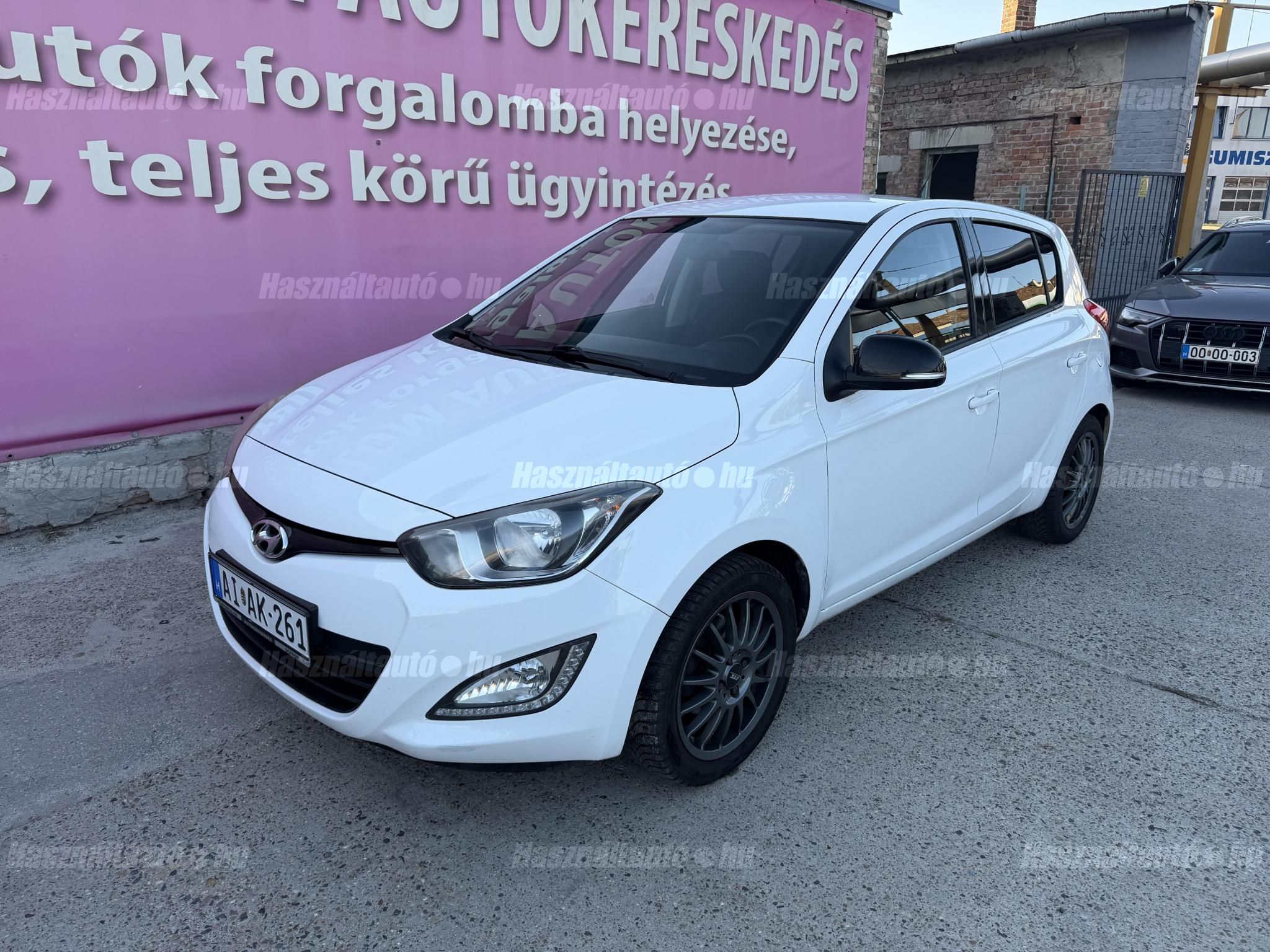 HYUNDAI I20 2014/11 - 1