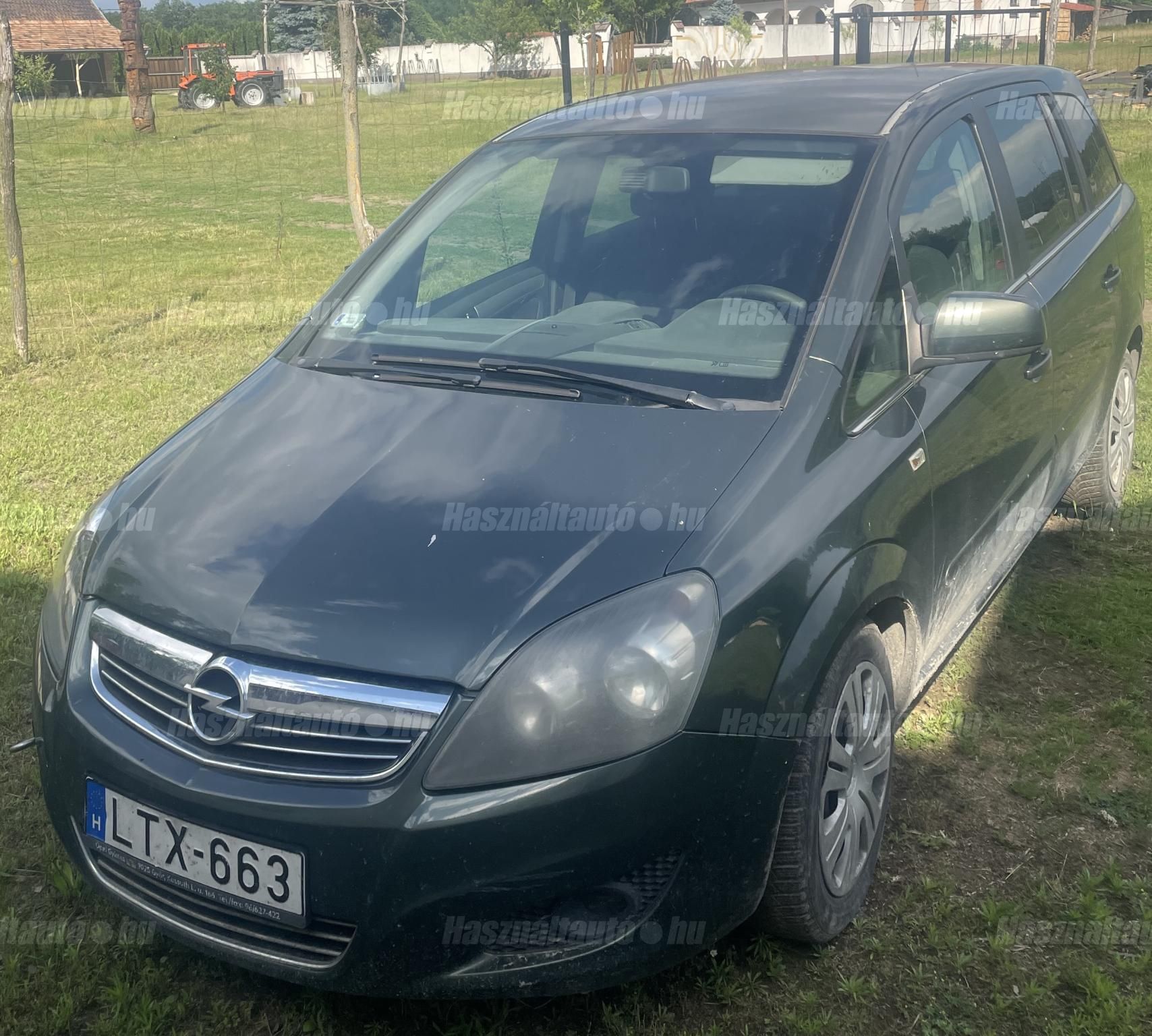 OPEL ZAFIRA 2010/11 - 1