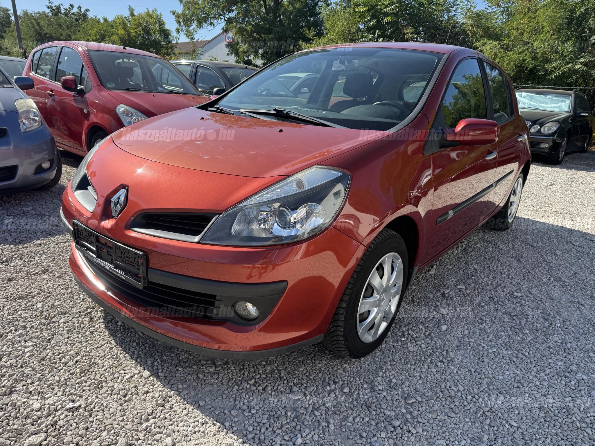 RENAULT CLIO 2006/11 - 1