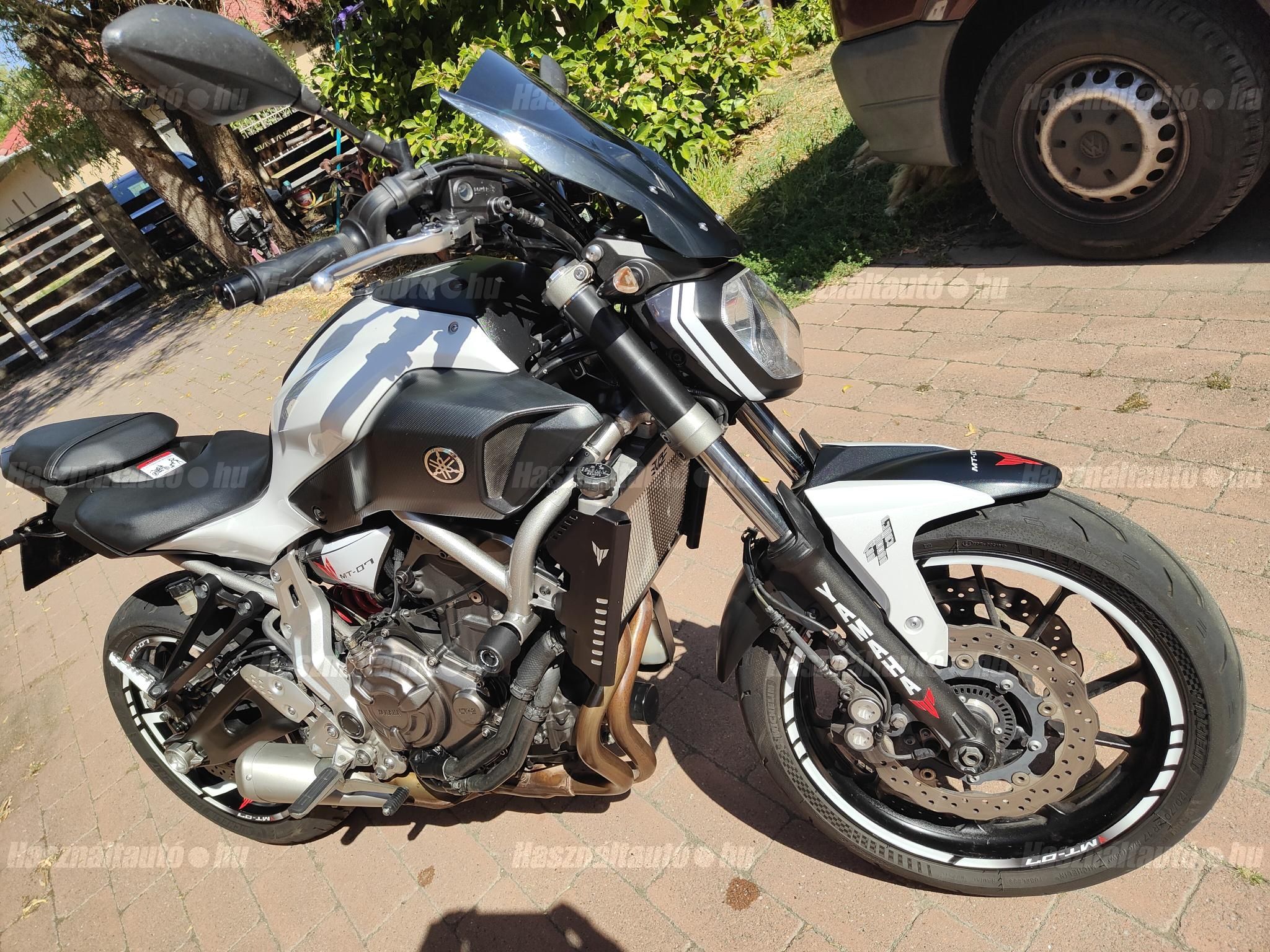 YAMAHA MT-07 2014/4 - 1