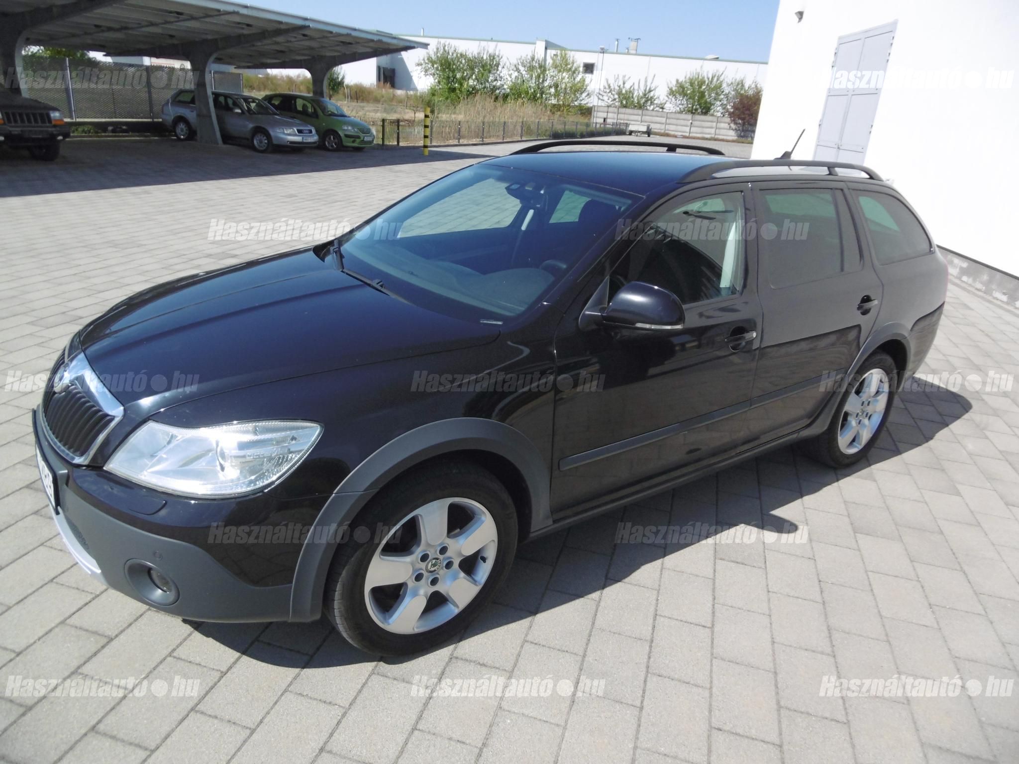 SKODA OCTAVIA 2012/12 - 1