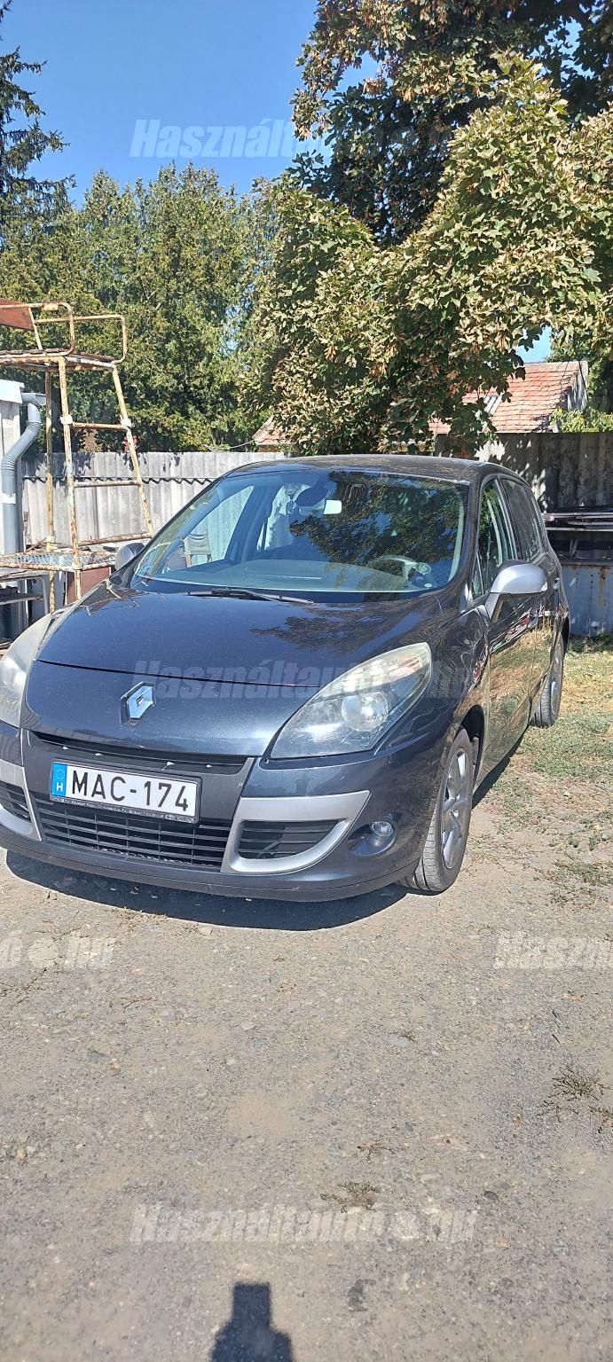 RENAULT SCENIC 2012/1 - 1