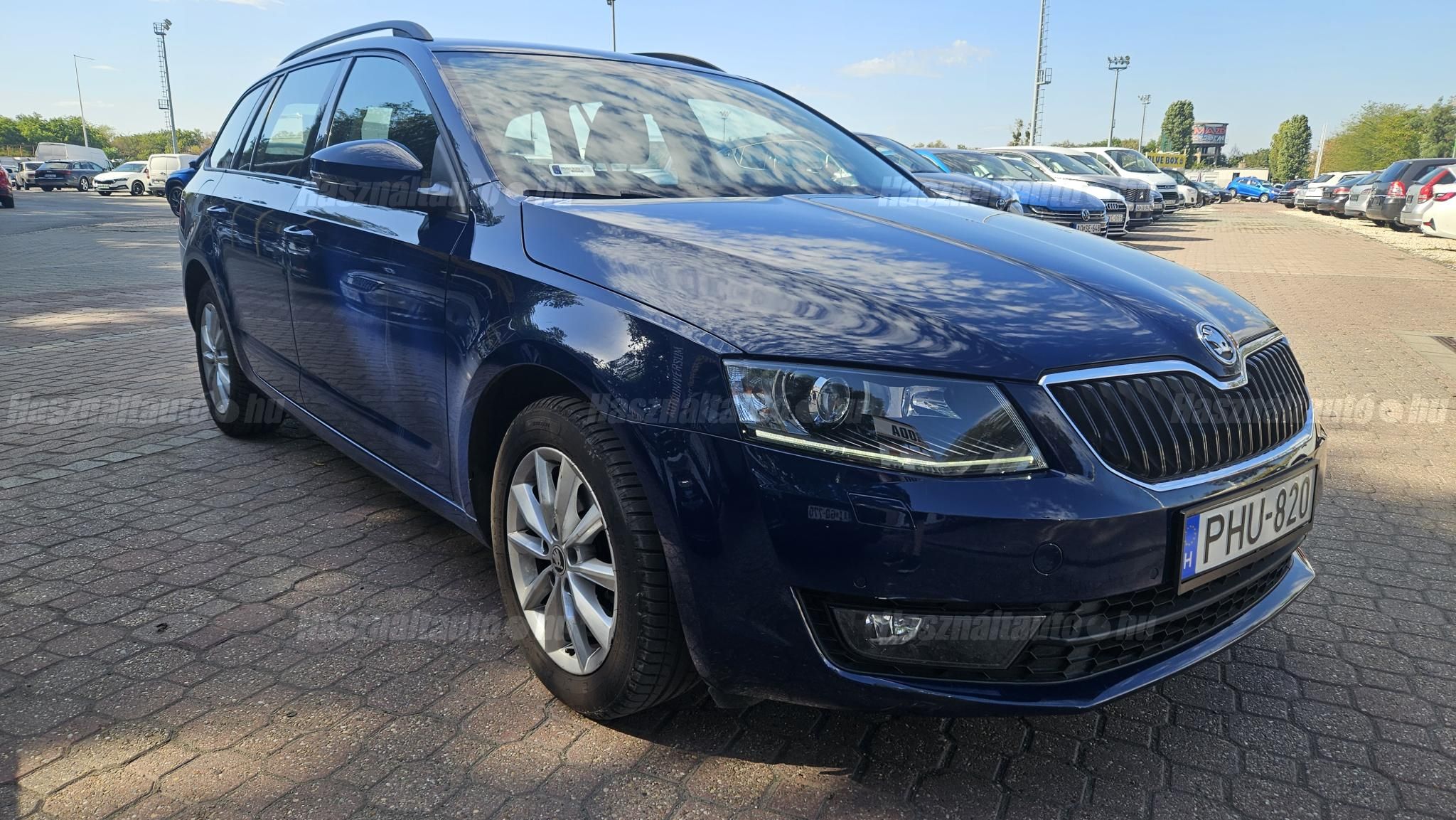 SKODA OCTAVIA 2013/8 - 1