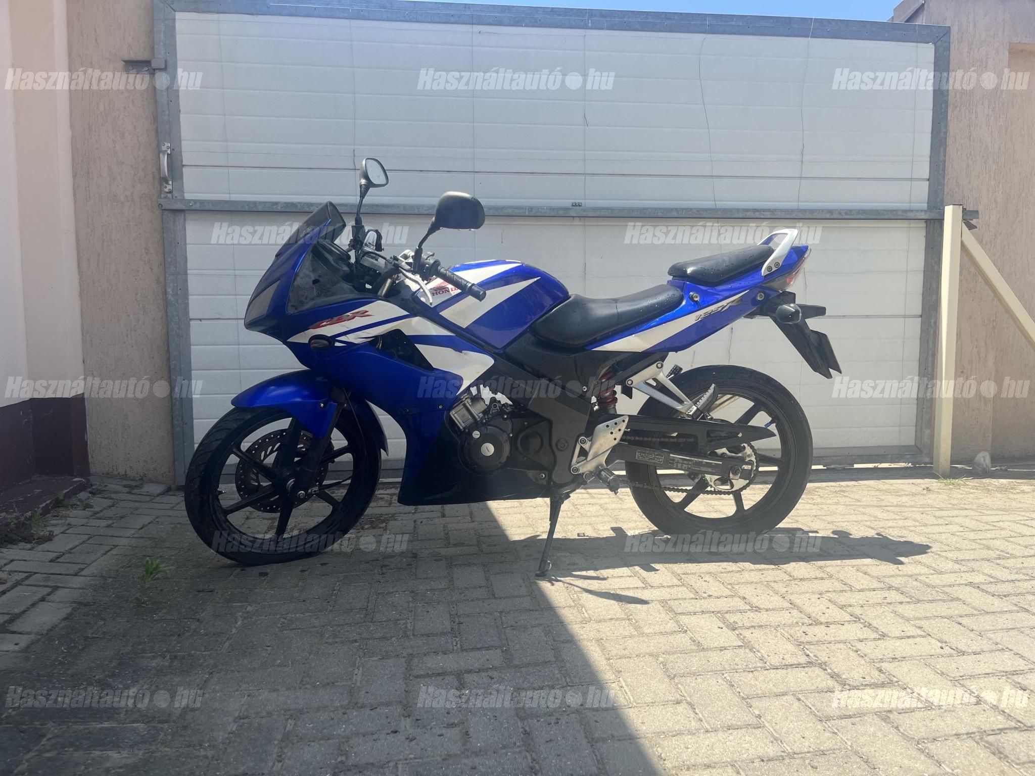 HONDA CBR 125 R 2007/7 - 1
