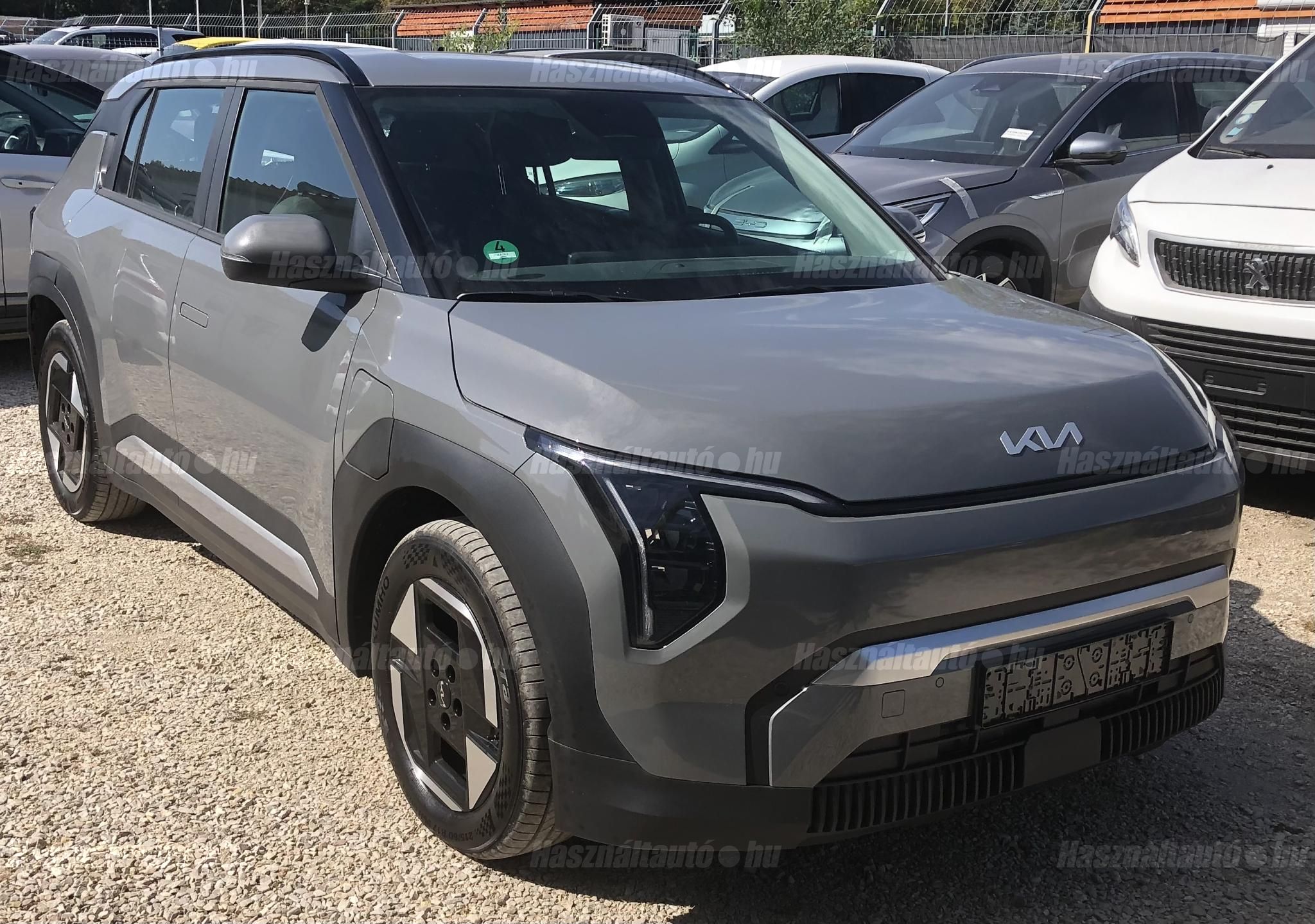 KIA EV3 2025/12 - 1
