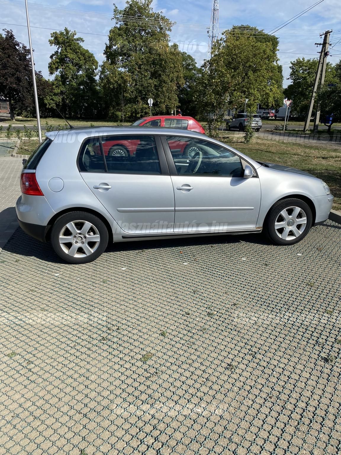 VOLKSWAGEN GOLF V 2008/9 - 1