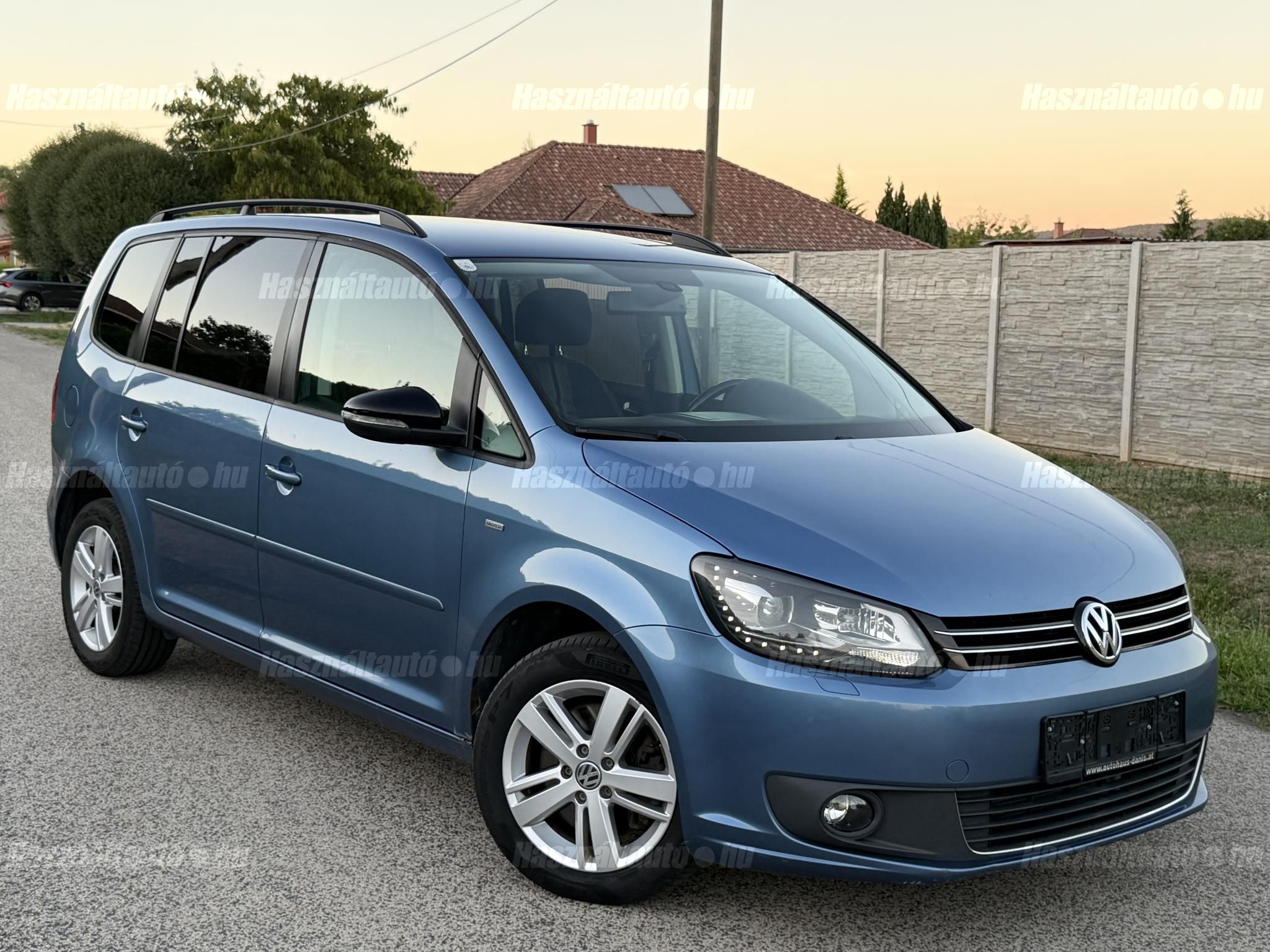 VOLKSWAGEN TOURAN 2012/10 - 1