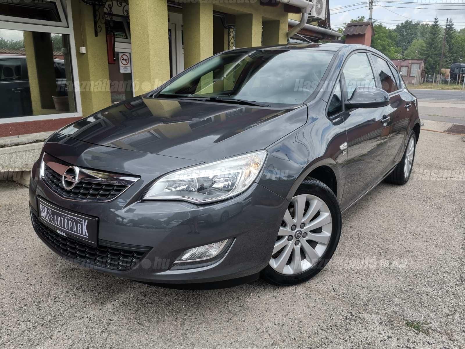 OPEL ASTRA J 2012/4 - 1