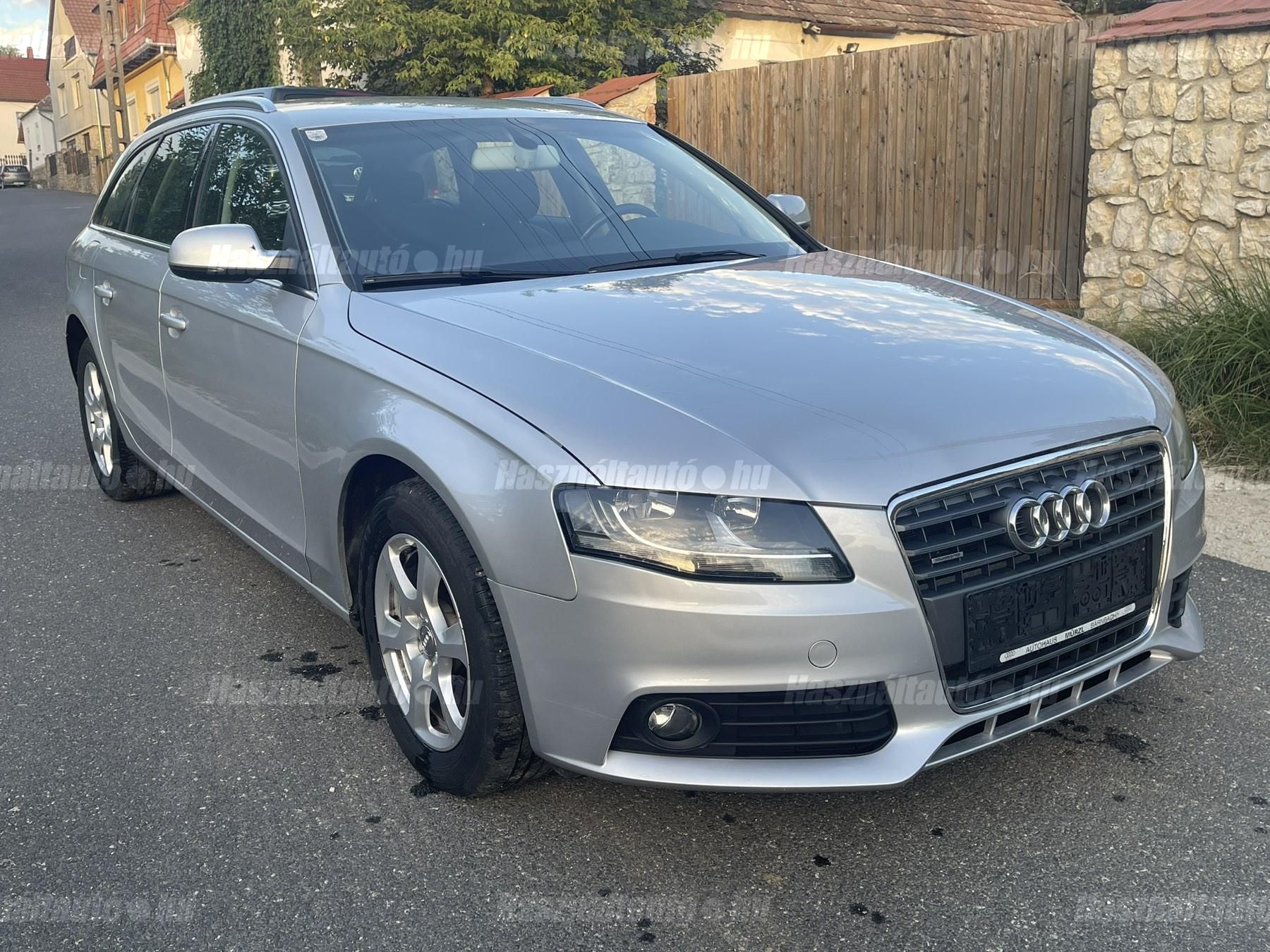 AUDI A4 2010/10 - 1