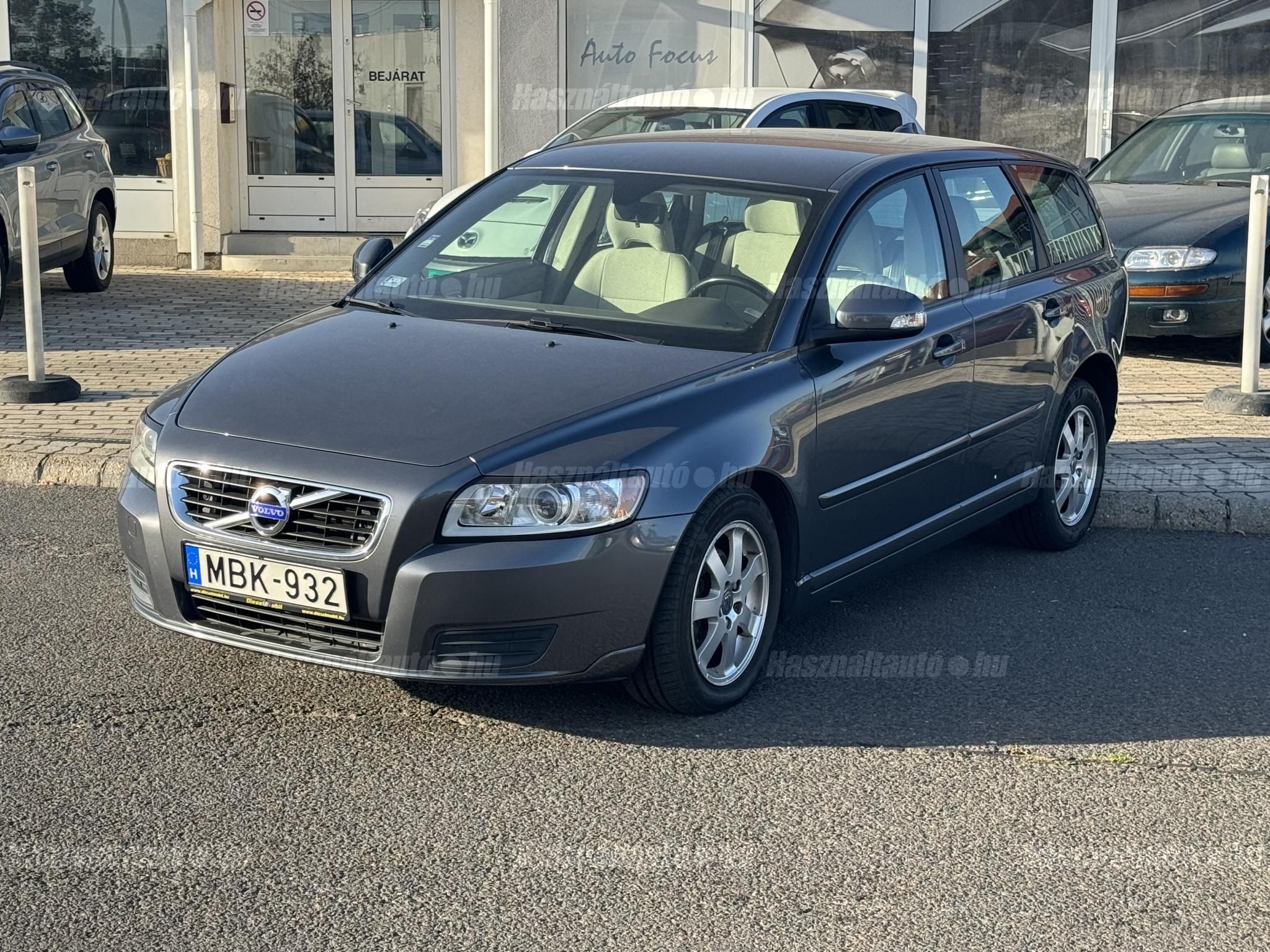 VOLVO V50 2012/4 - 1