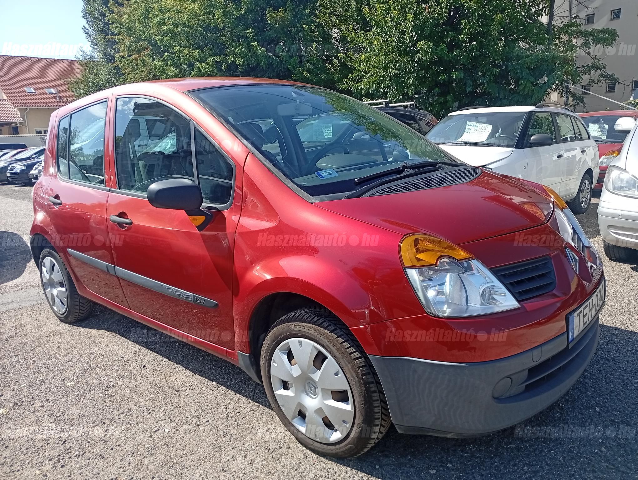 RENAULT MODUS 2006/7 - 1