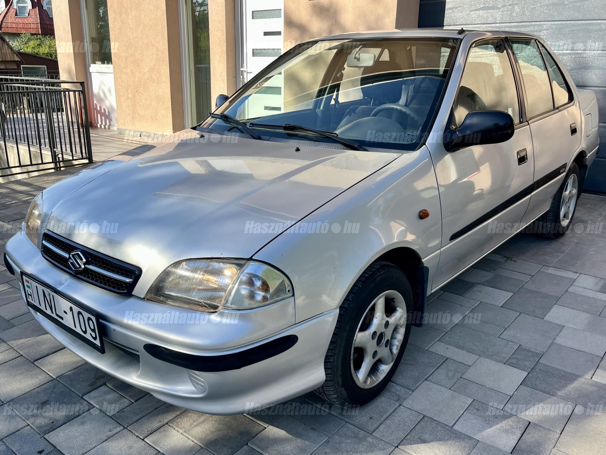 SUZUKI SWIFT 2003/5 - 1