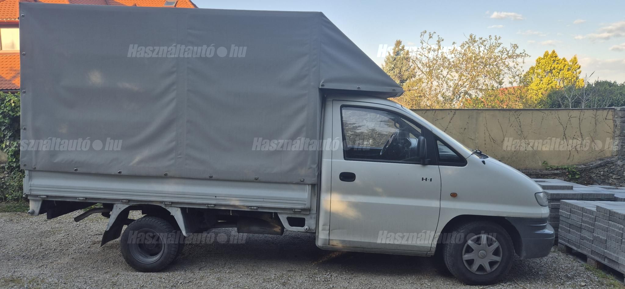 HYUNDAI H-1 2004/3 - 1