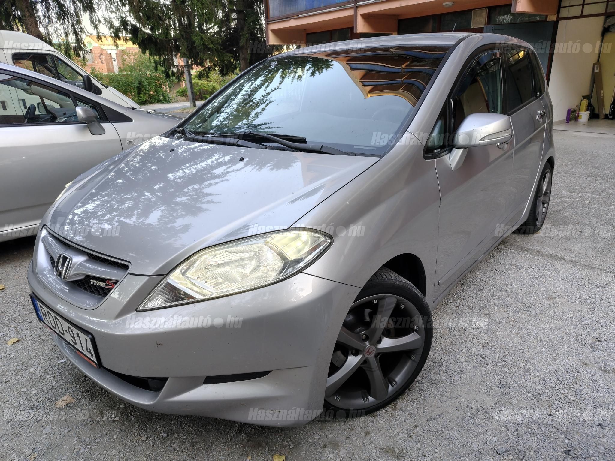 HONDA FR-V 2006/8 - 1