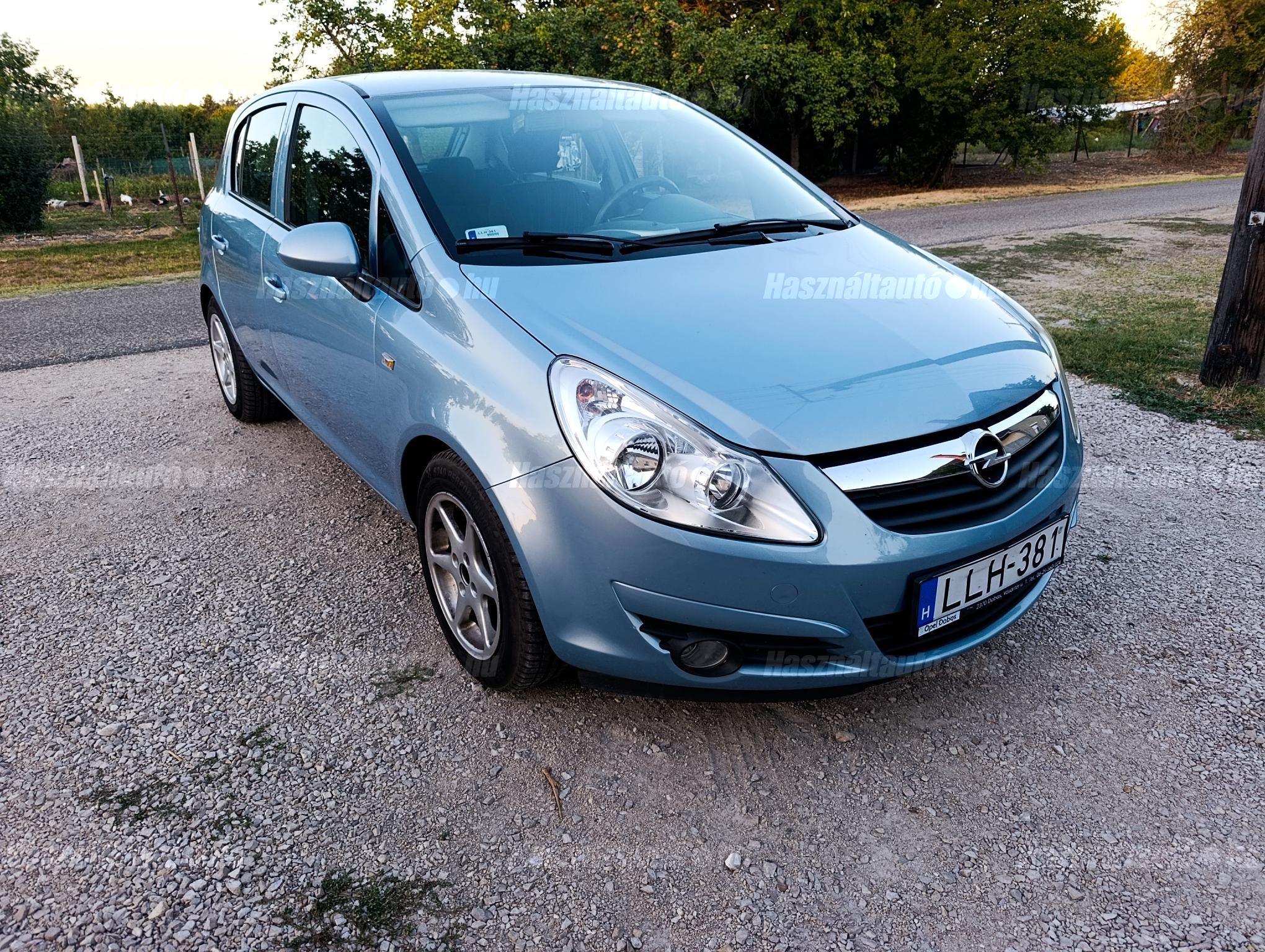 OPEL CORSA D 2008/9 - 1