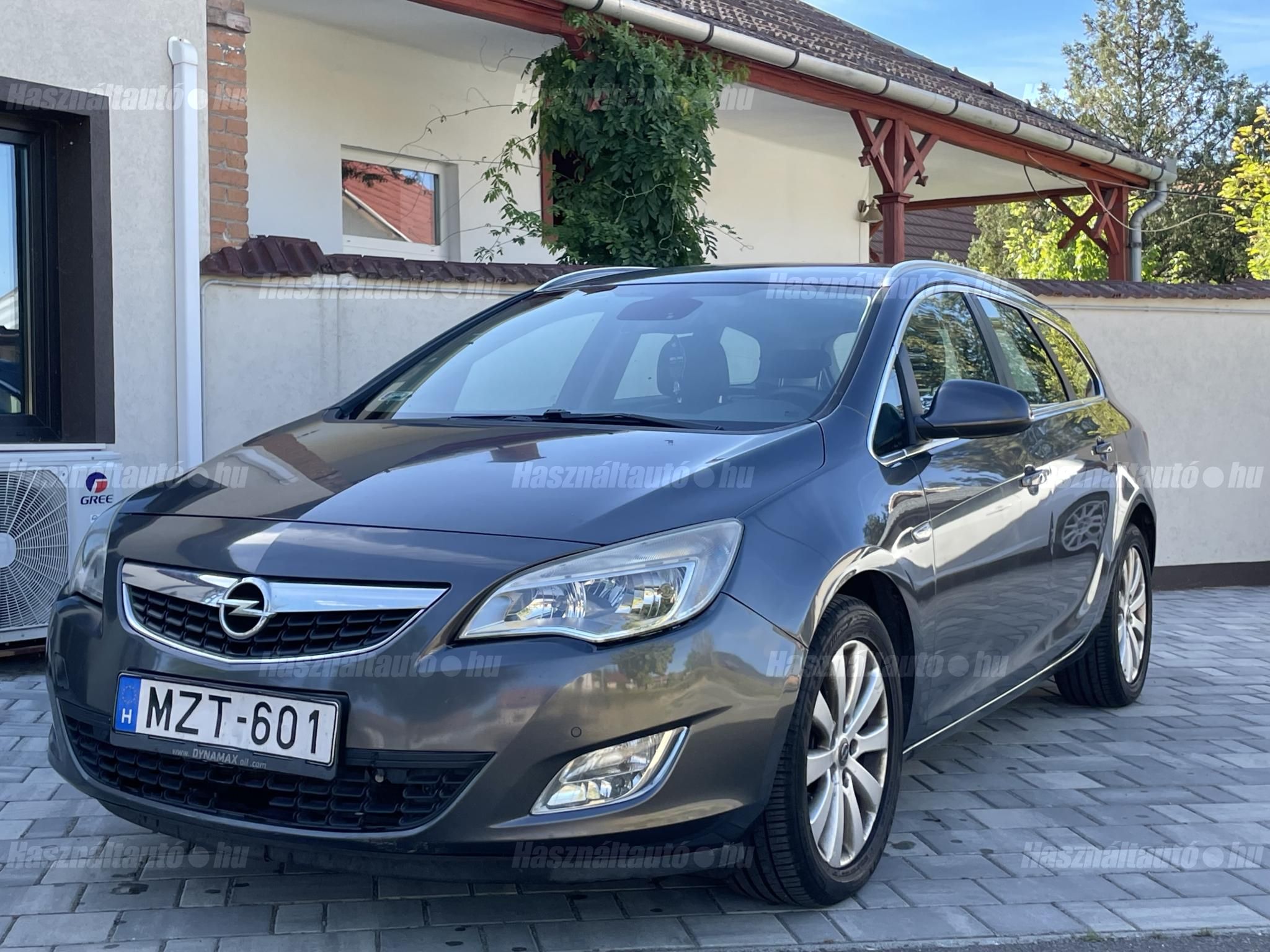OPEL ASTRA J 2012/8 - 1