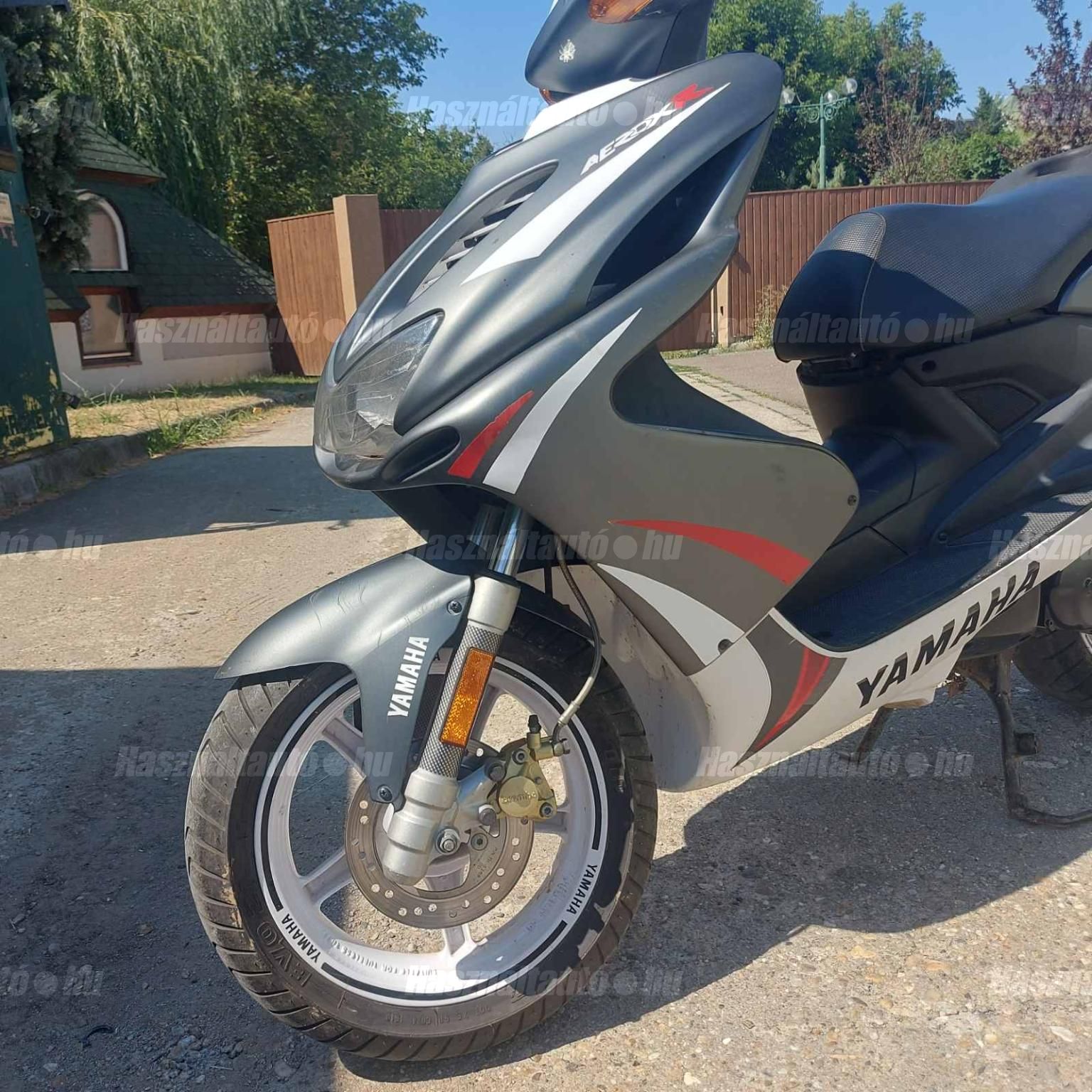 YAMAHA AEROX 2010 - 1